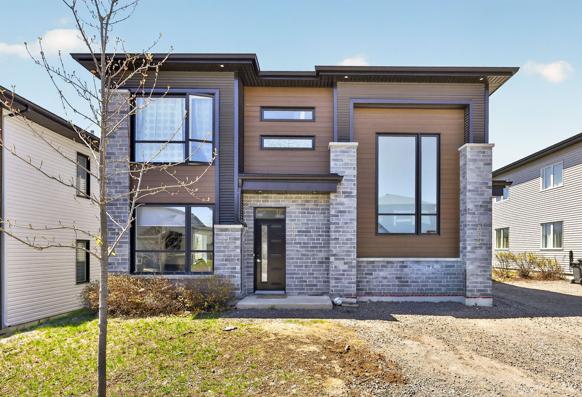 MLS: 25587450