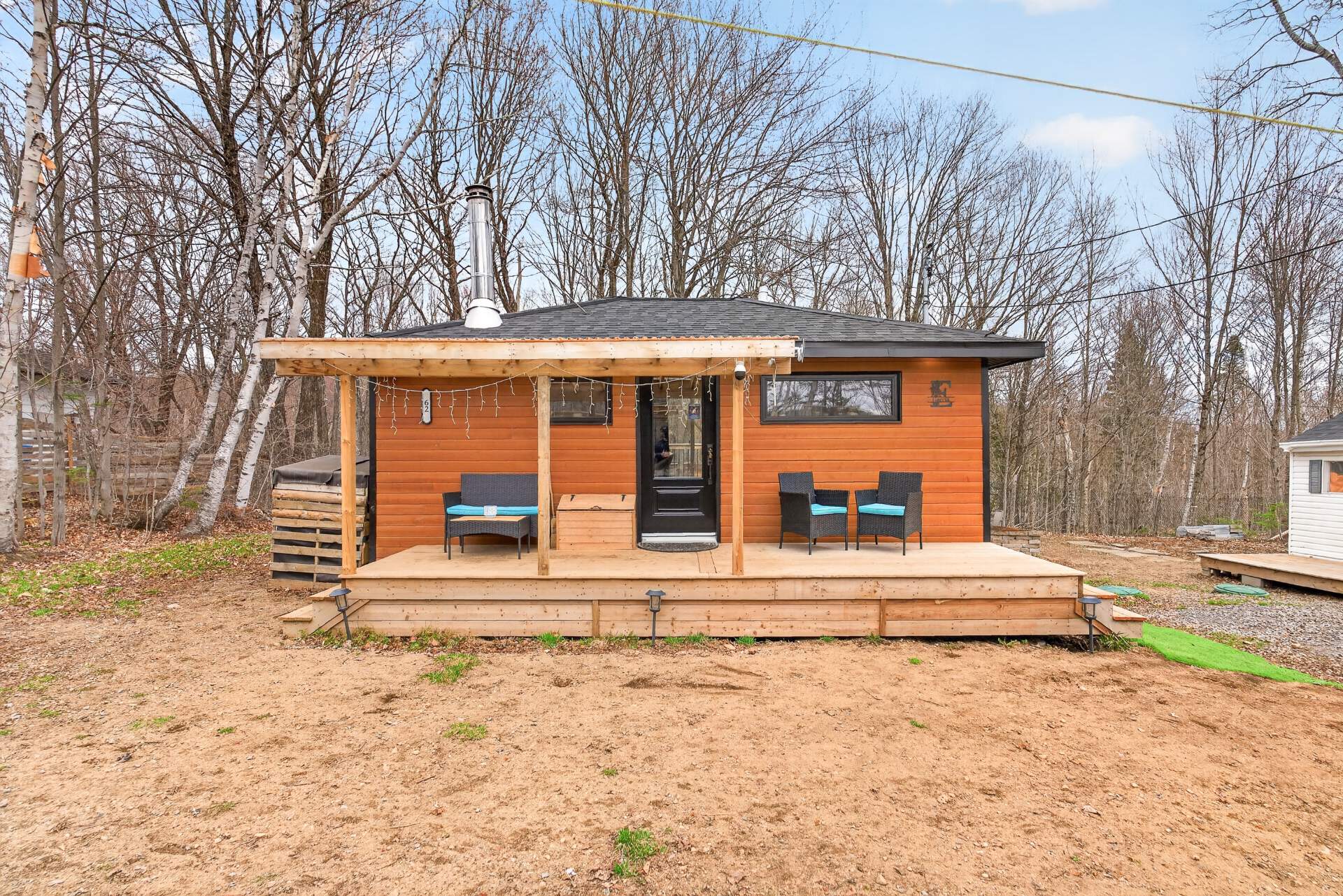 MLS: 25047243