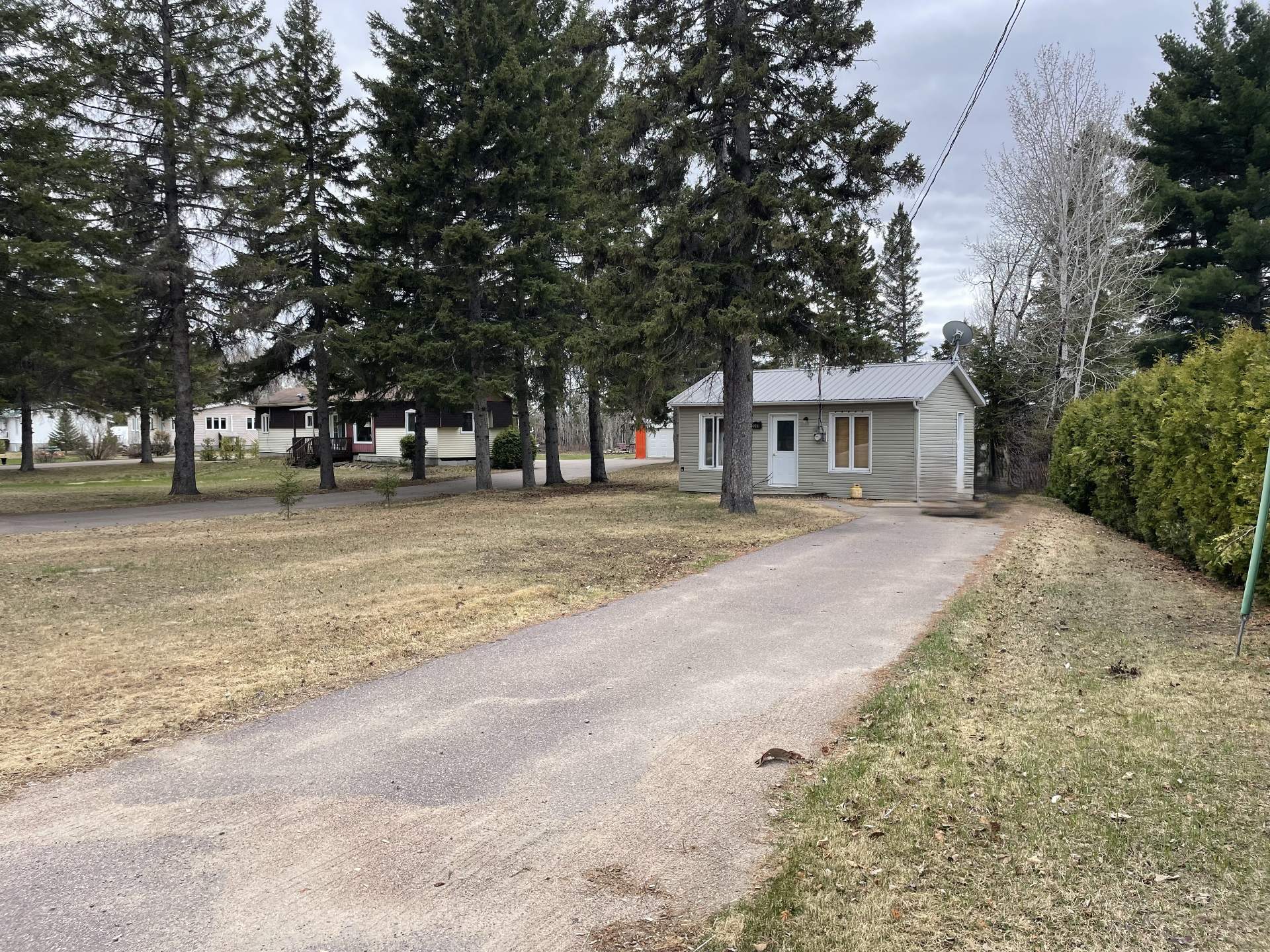 MLS: 28879114