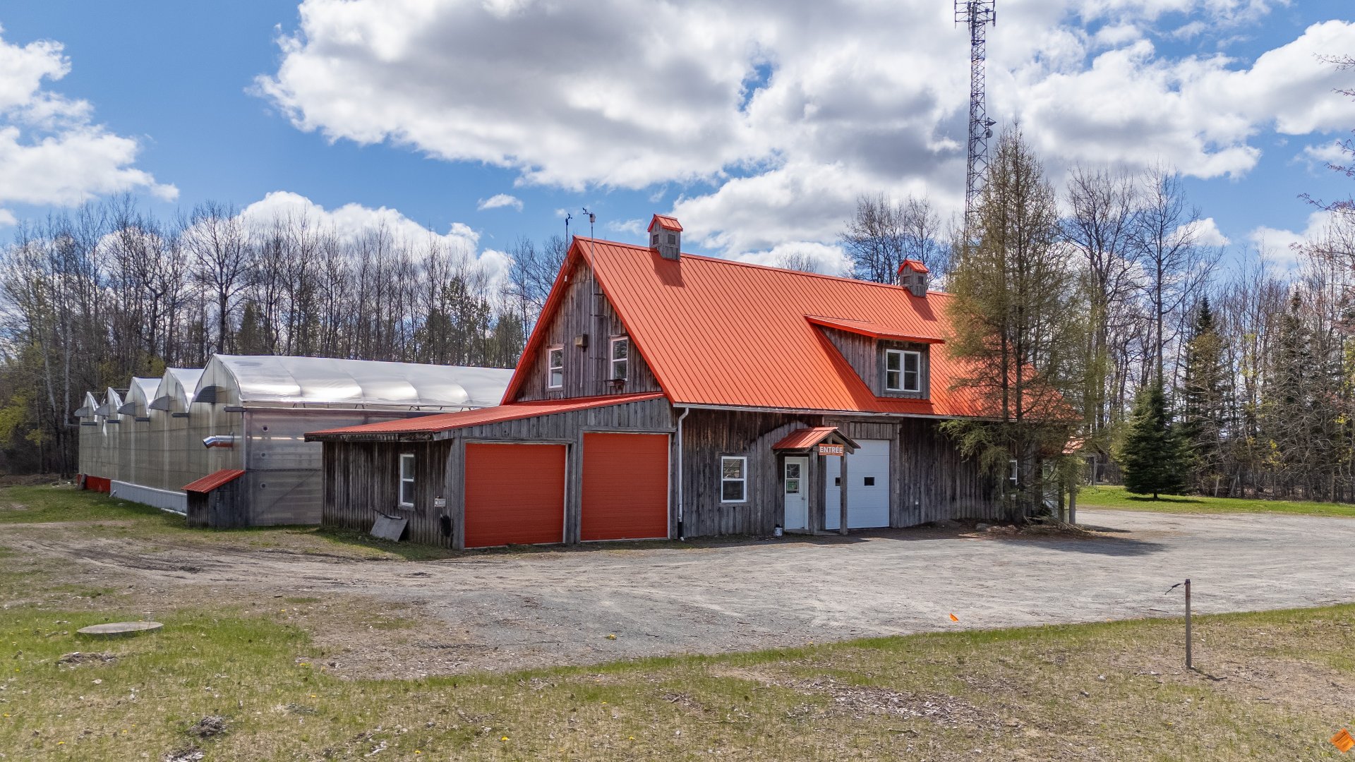 MLS: 24703513