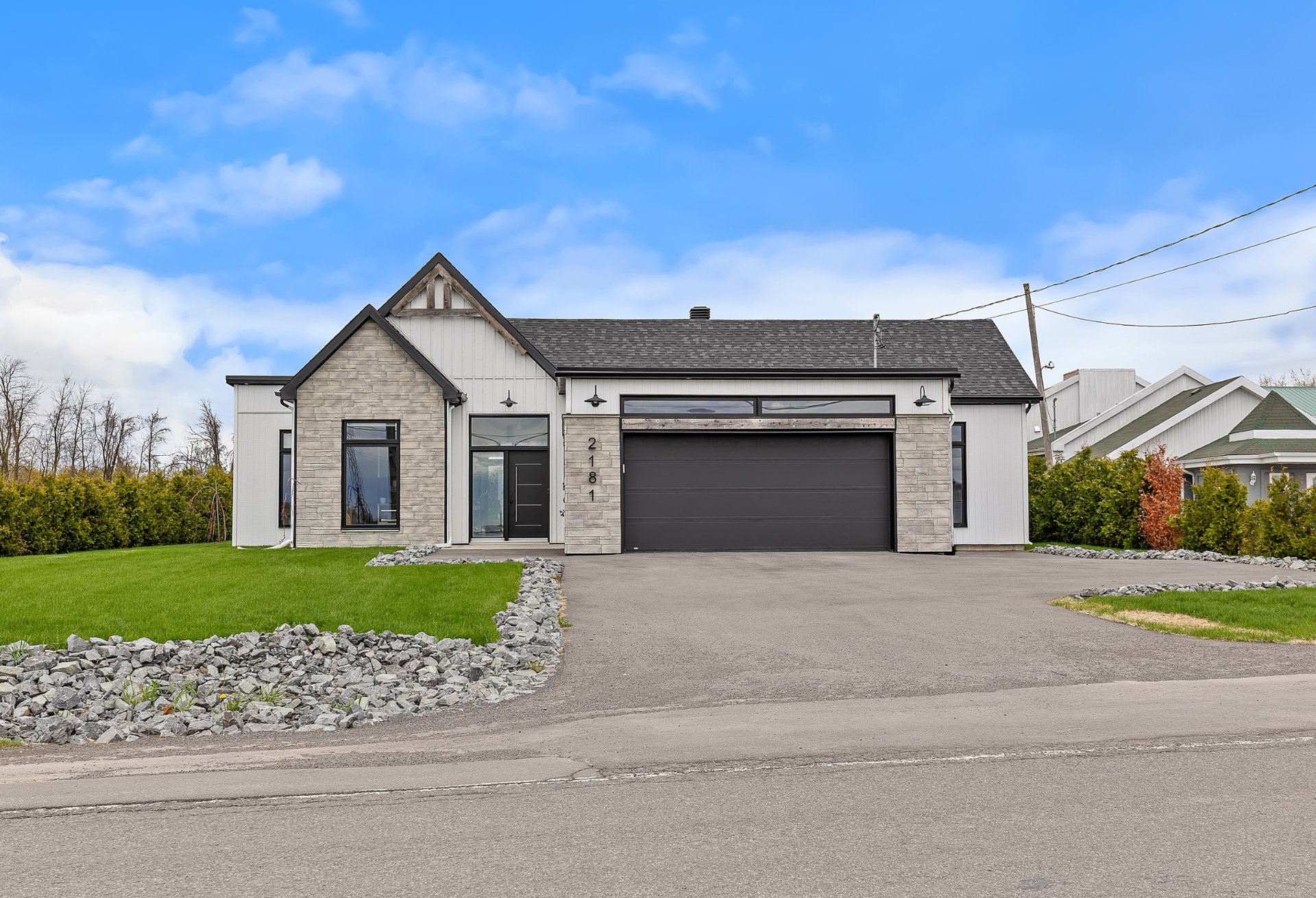 MLS: 19084398