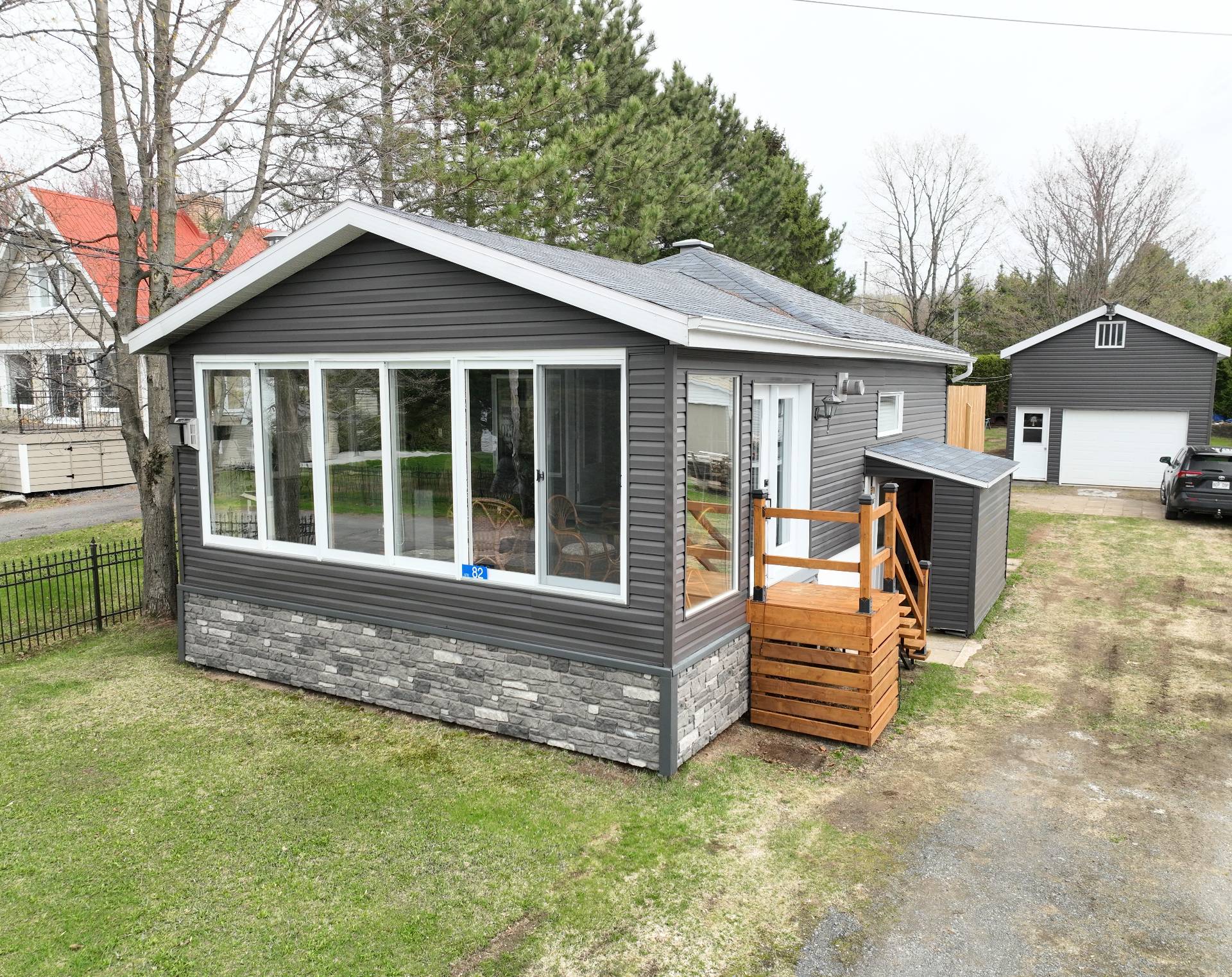 MLS: 22636628
