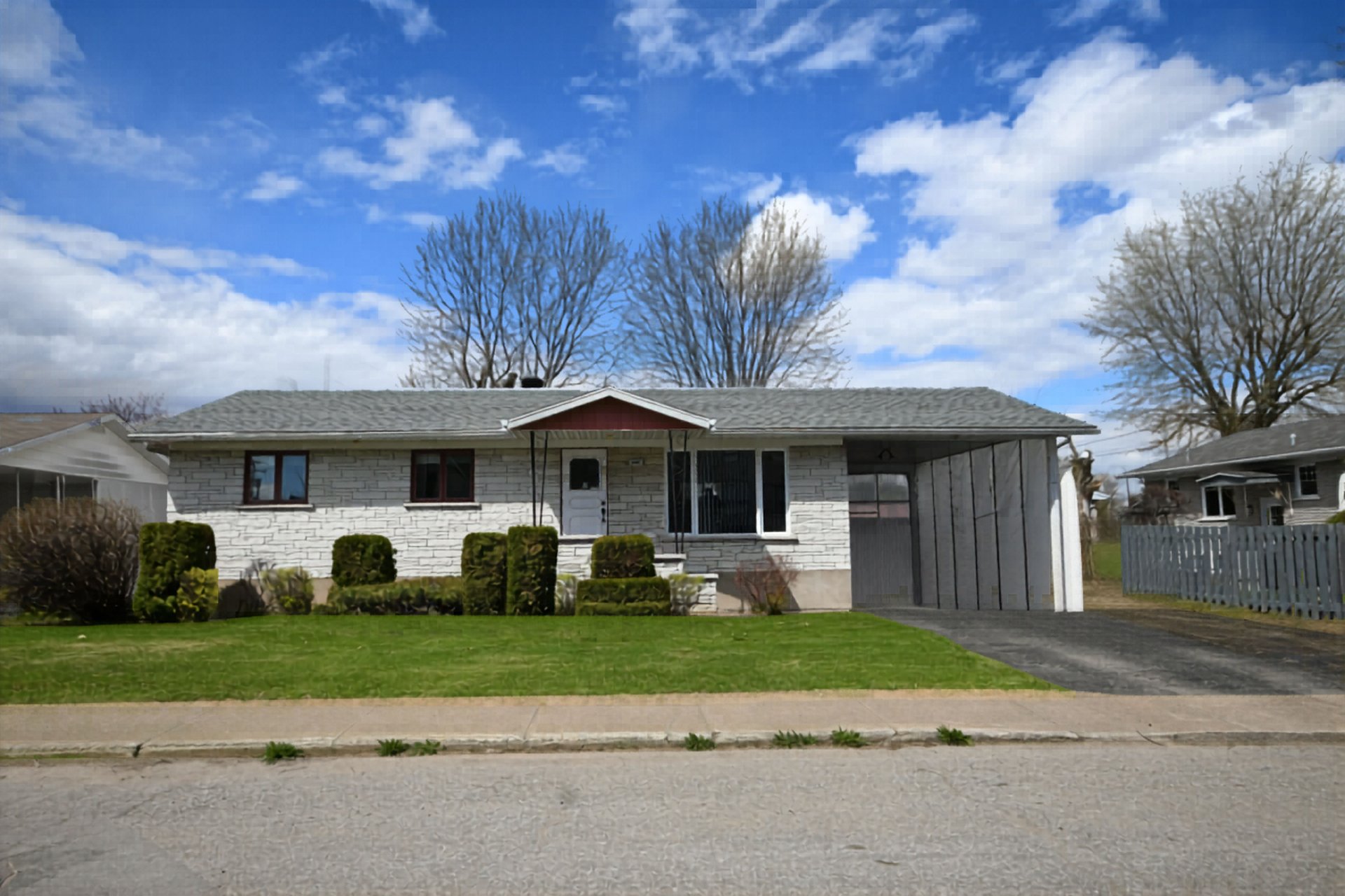 MLS: 24089307