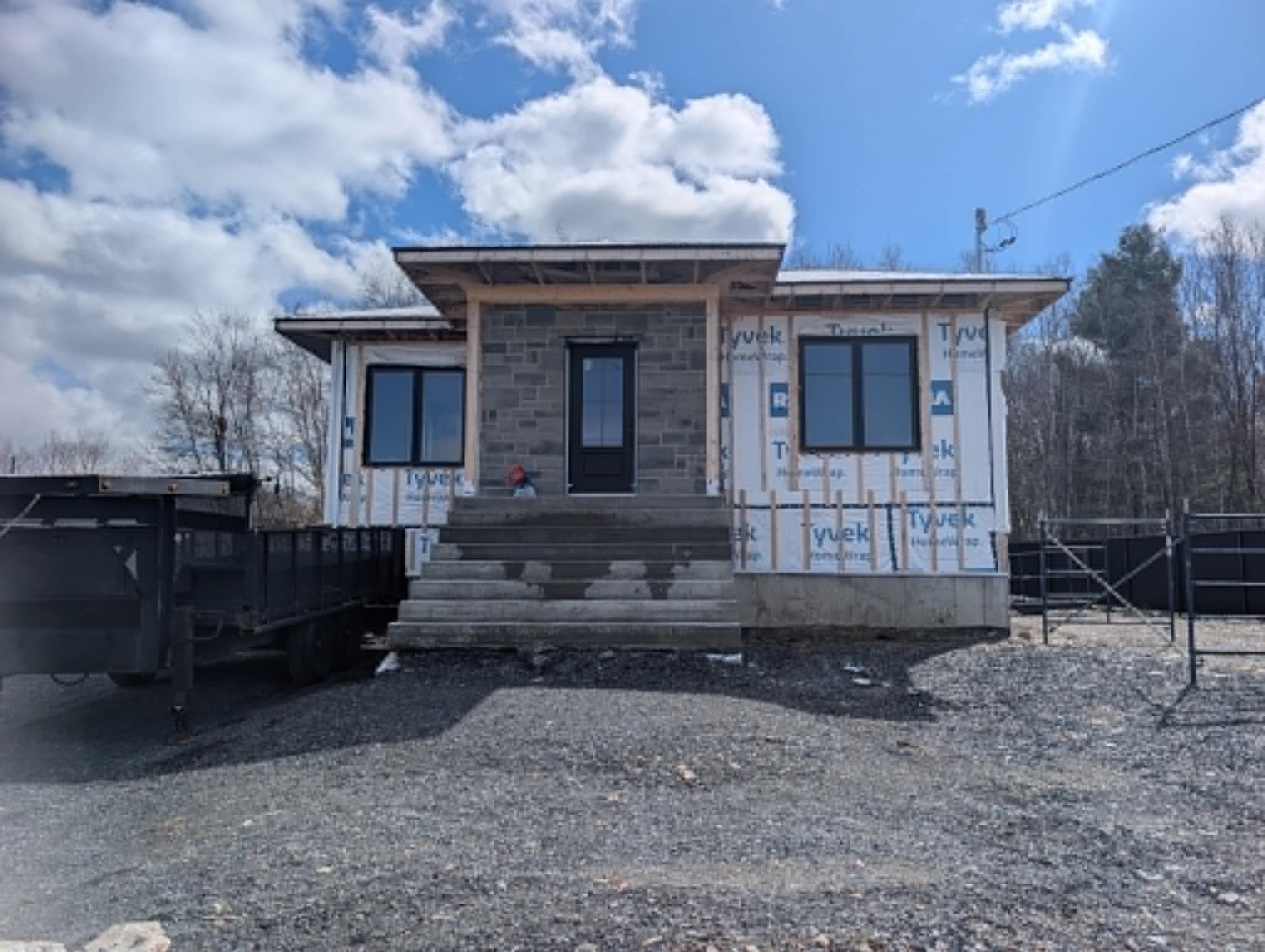 MLS: 22229015
