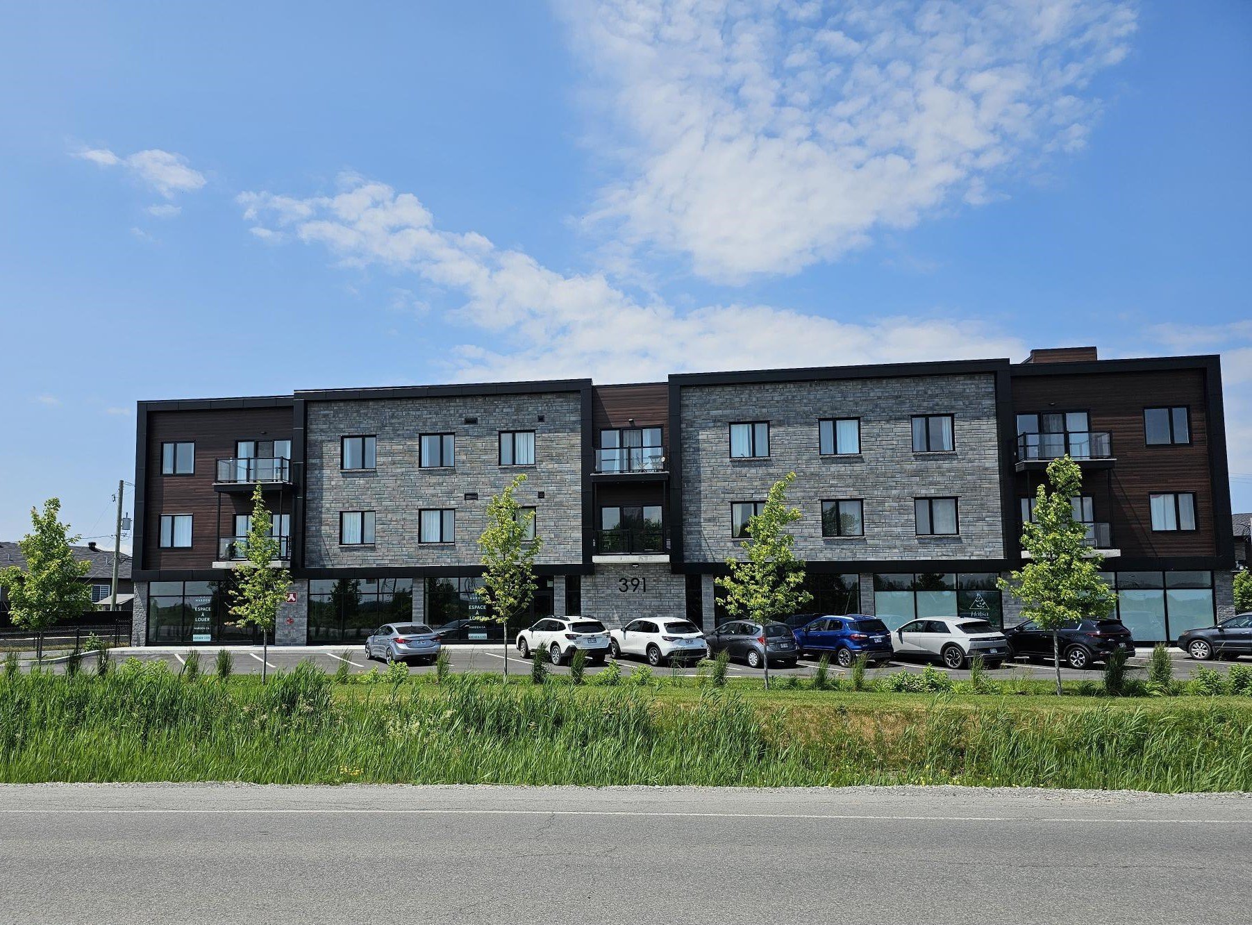 MLS: 21420003