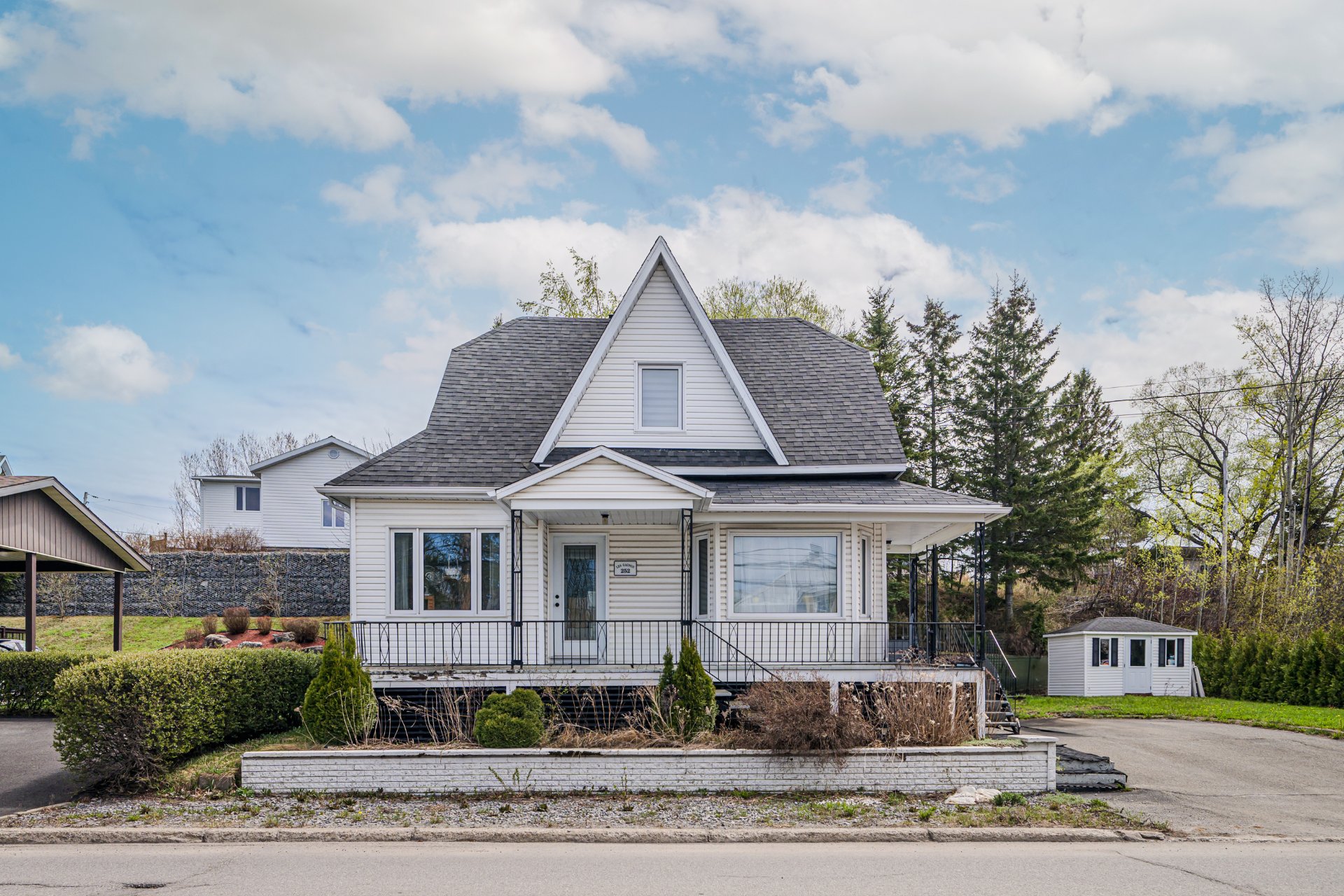 MLS: 10968823