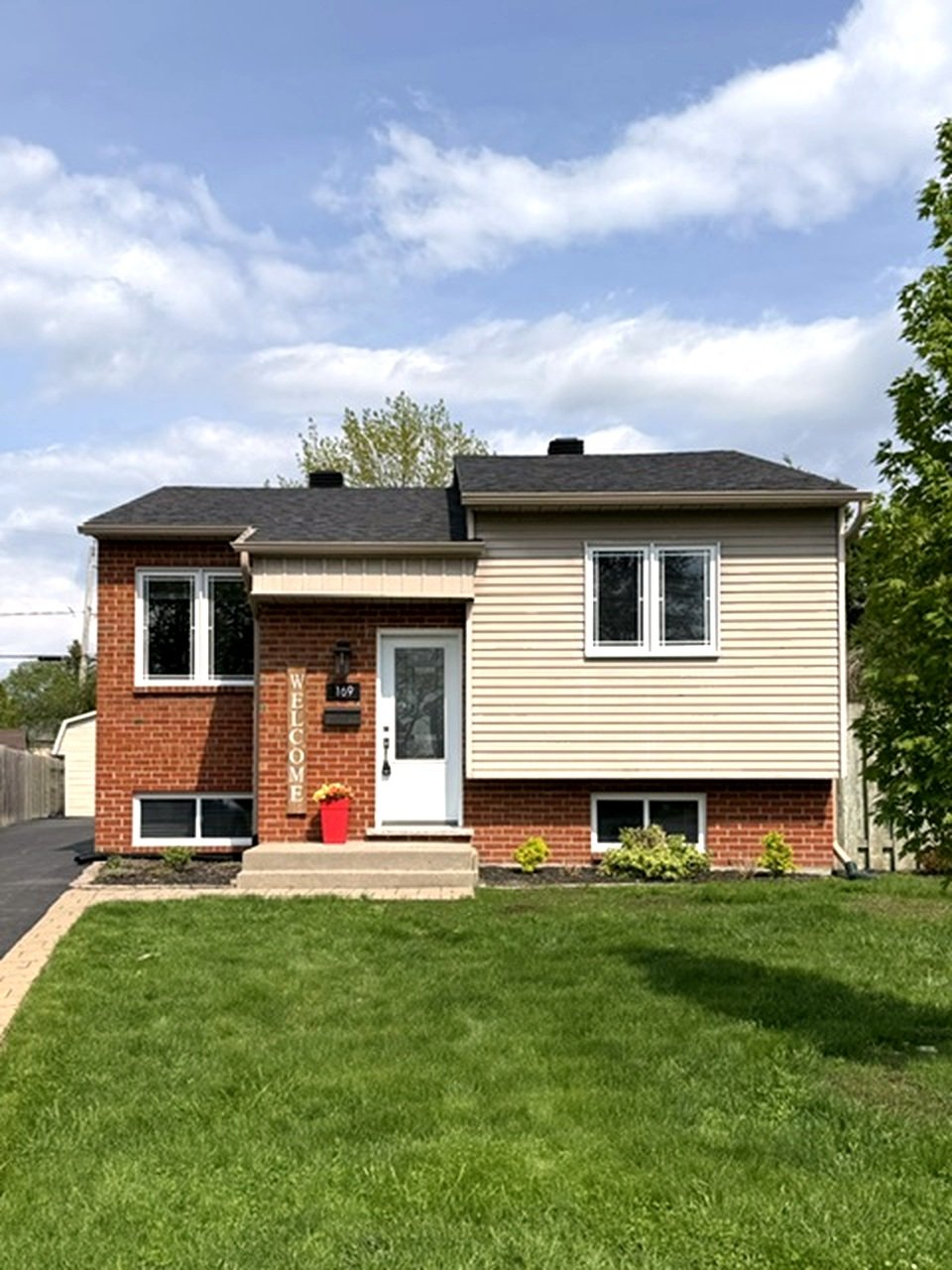 MLS: 27379177