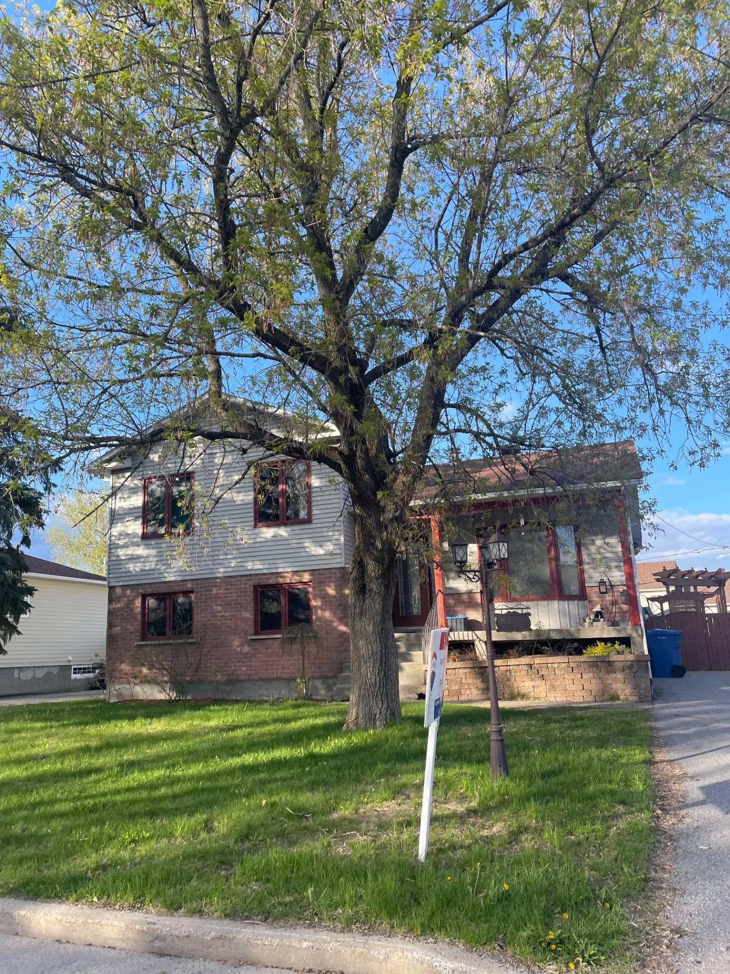 MLS: 15727651