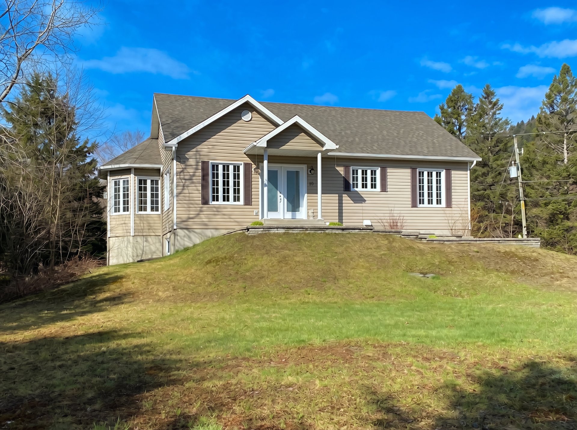 MLS: 24064138