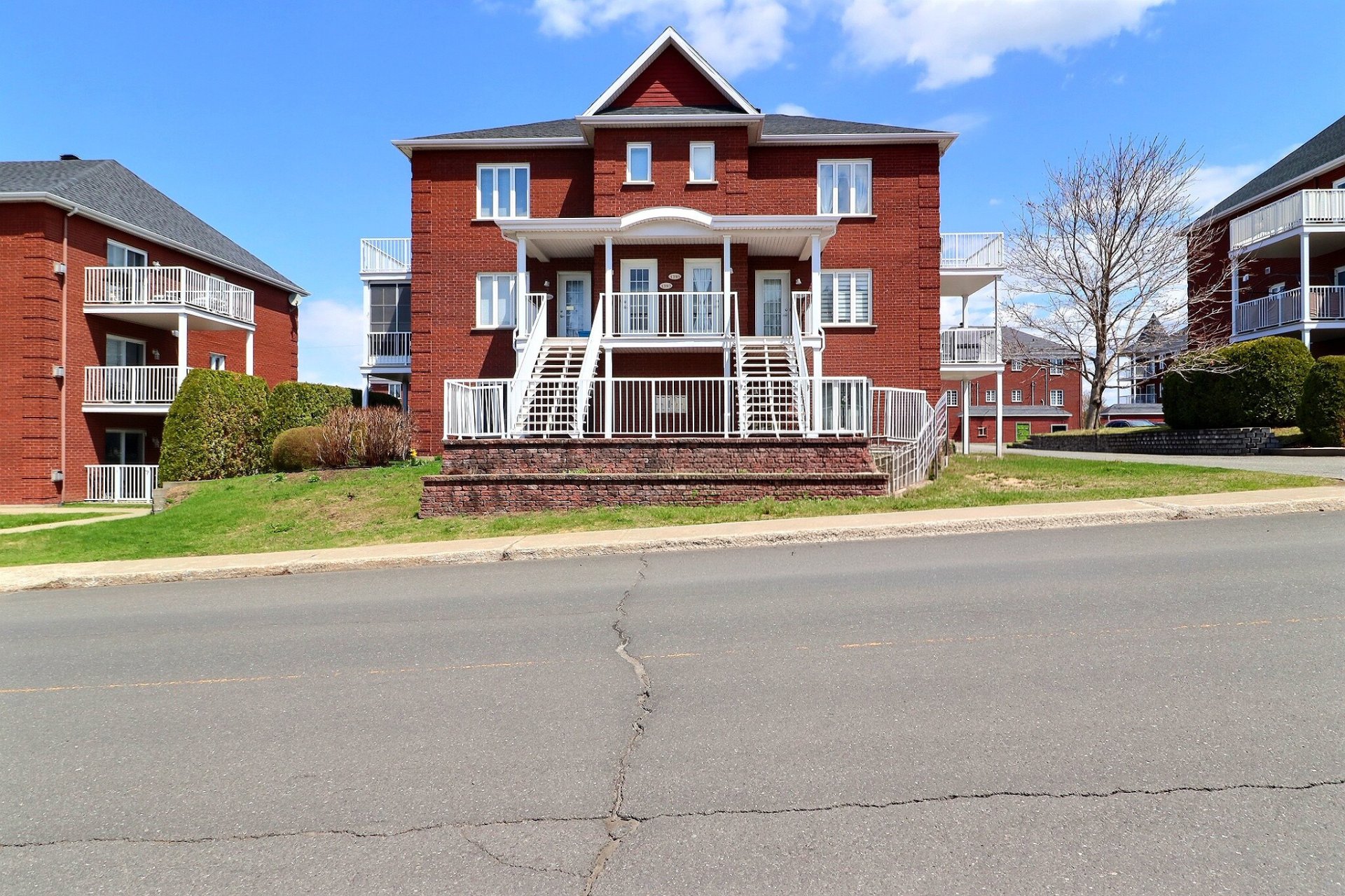 MLS: 26719606