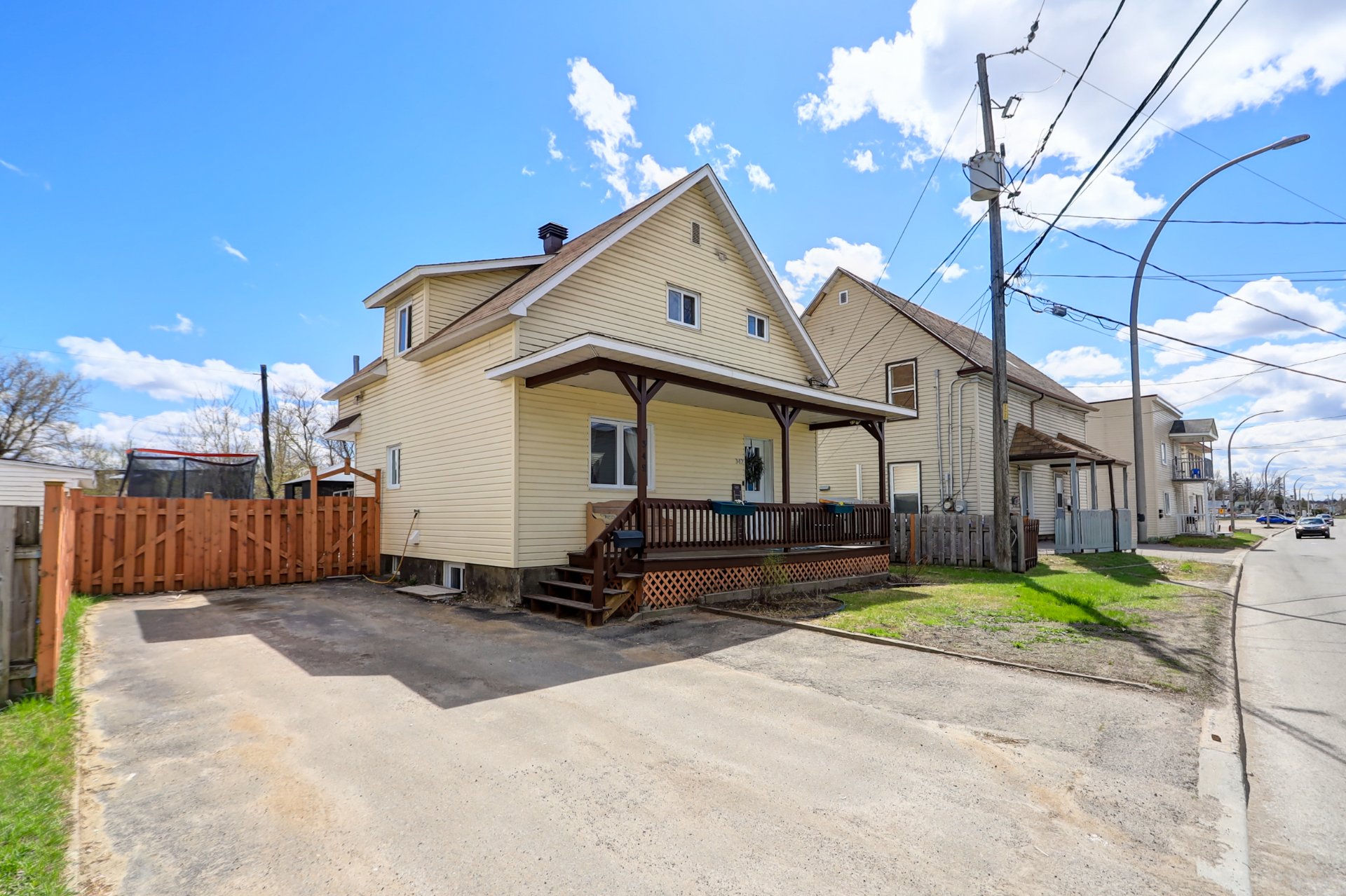 MLS: 15741866