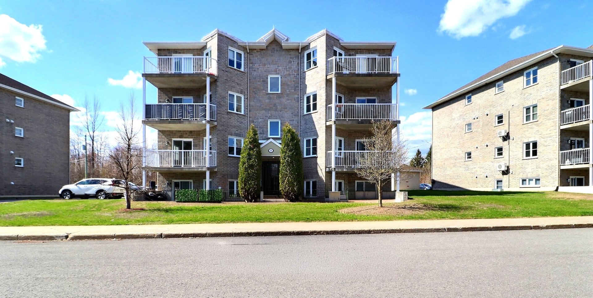 MLS: 25933972