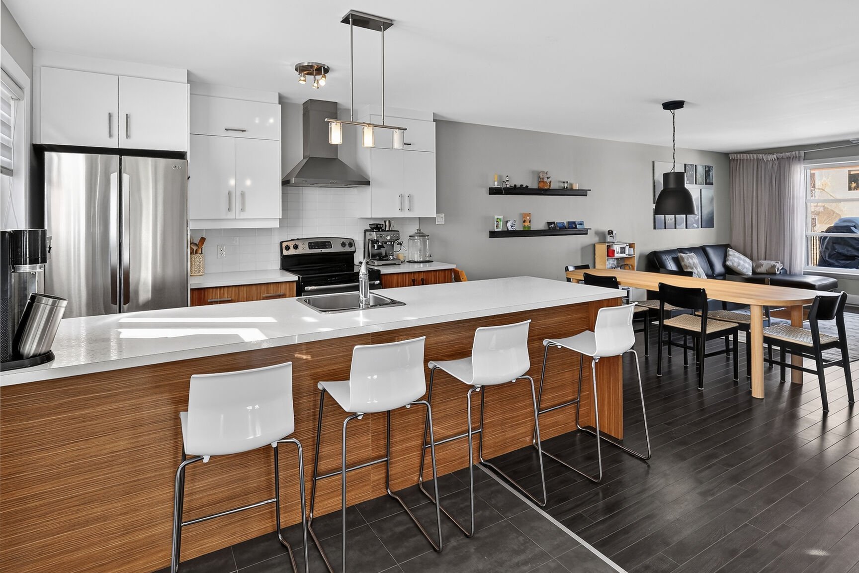 MLS: 26299572