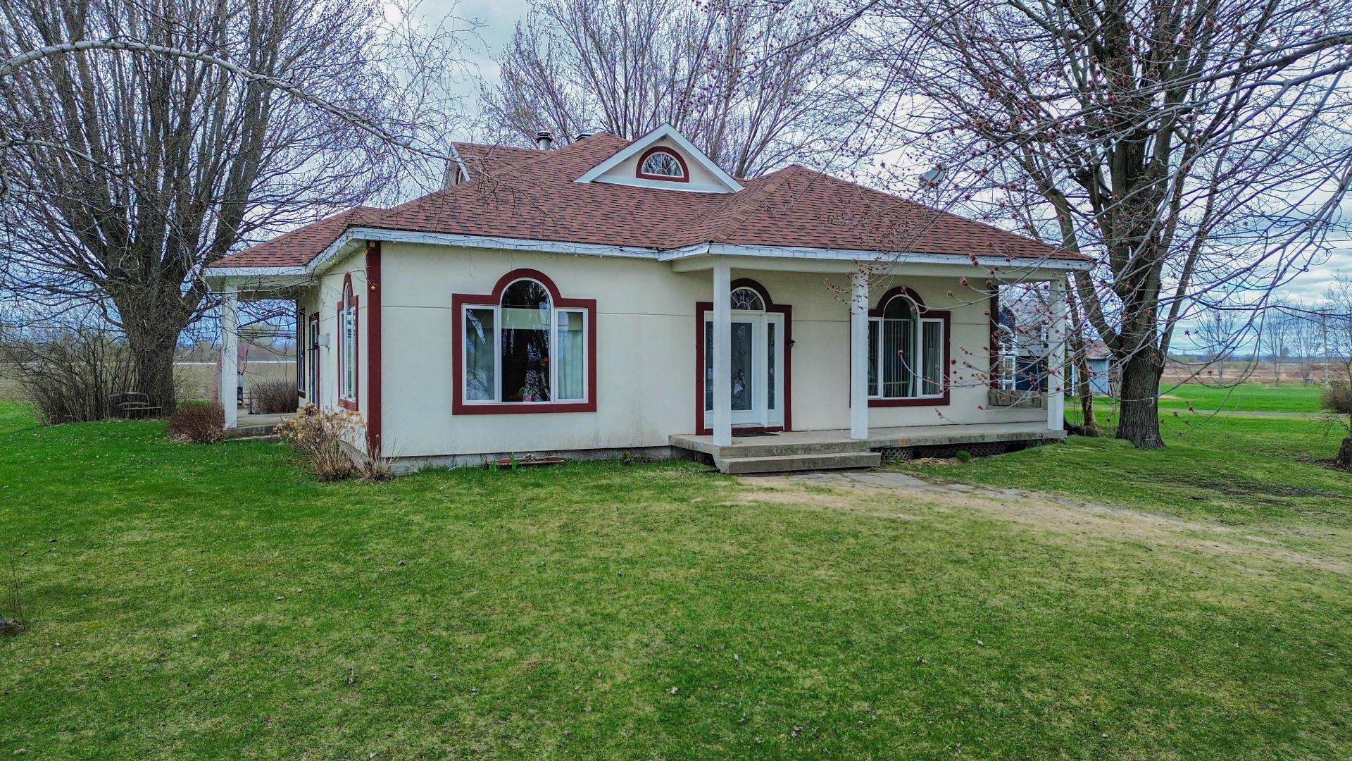 MLS: 24977651