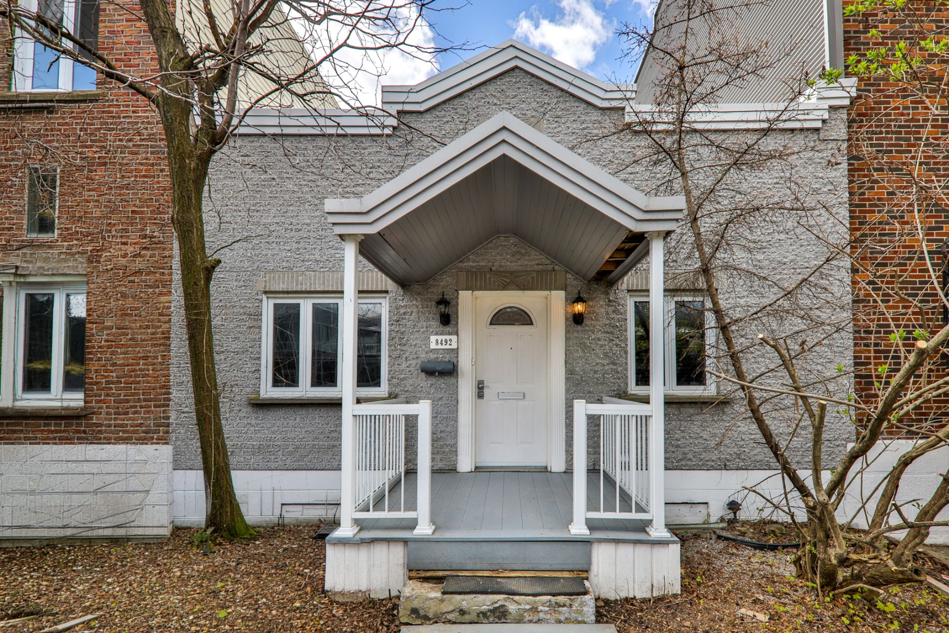MLS: 24550636