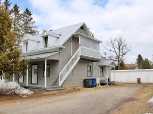 MLS: 25243990
