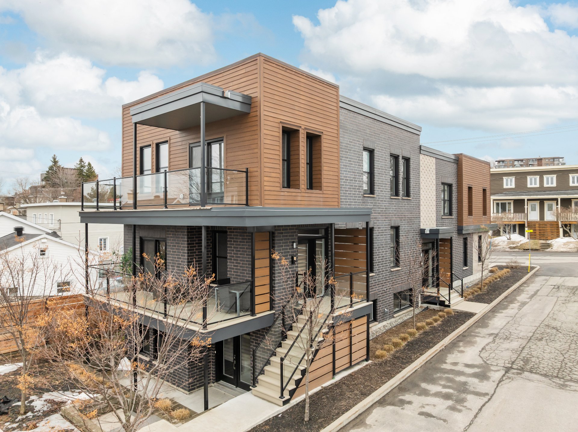 MLS: 19276389