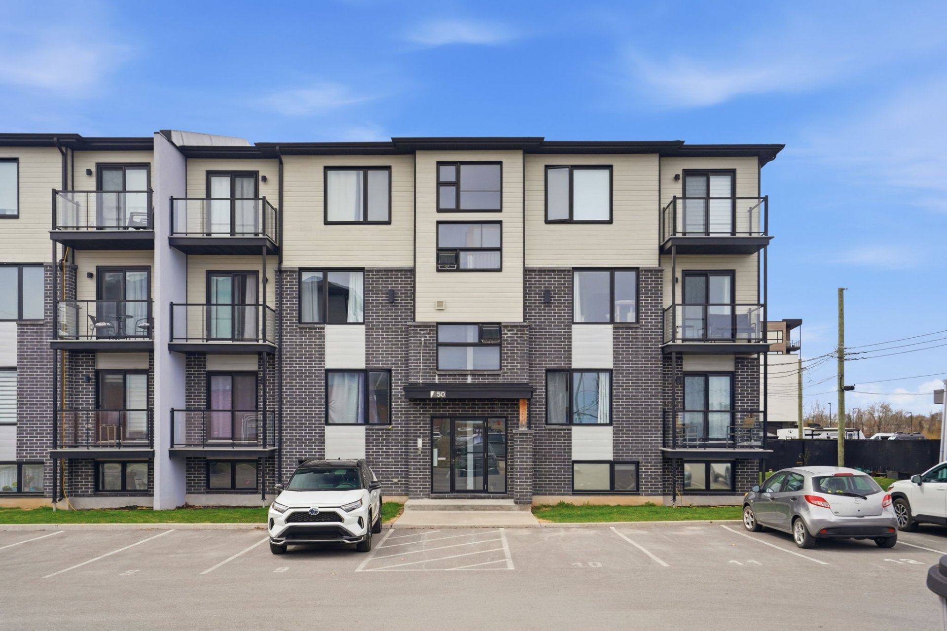 MLS: 26072709