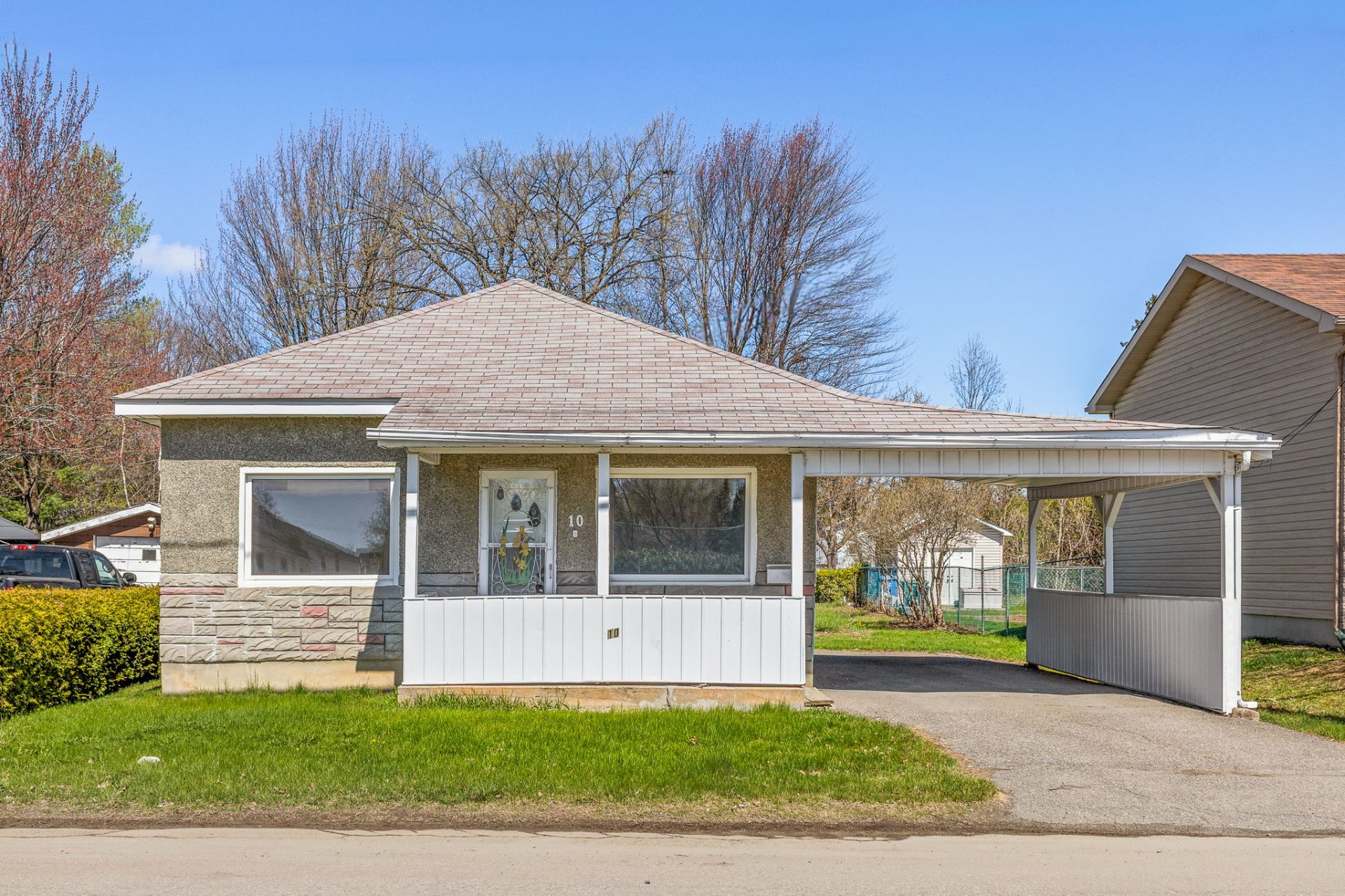 MLS: 18527656