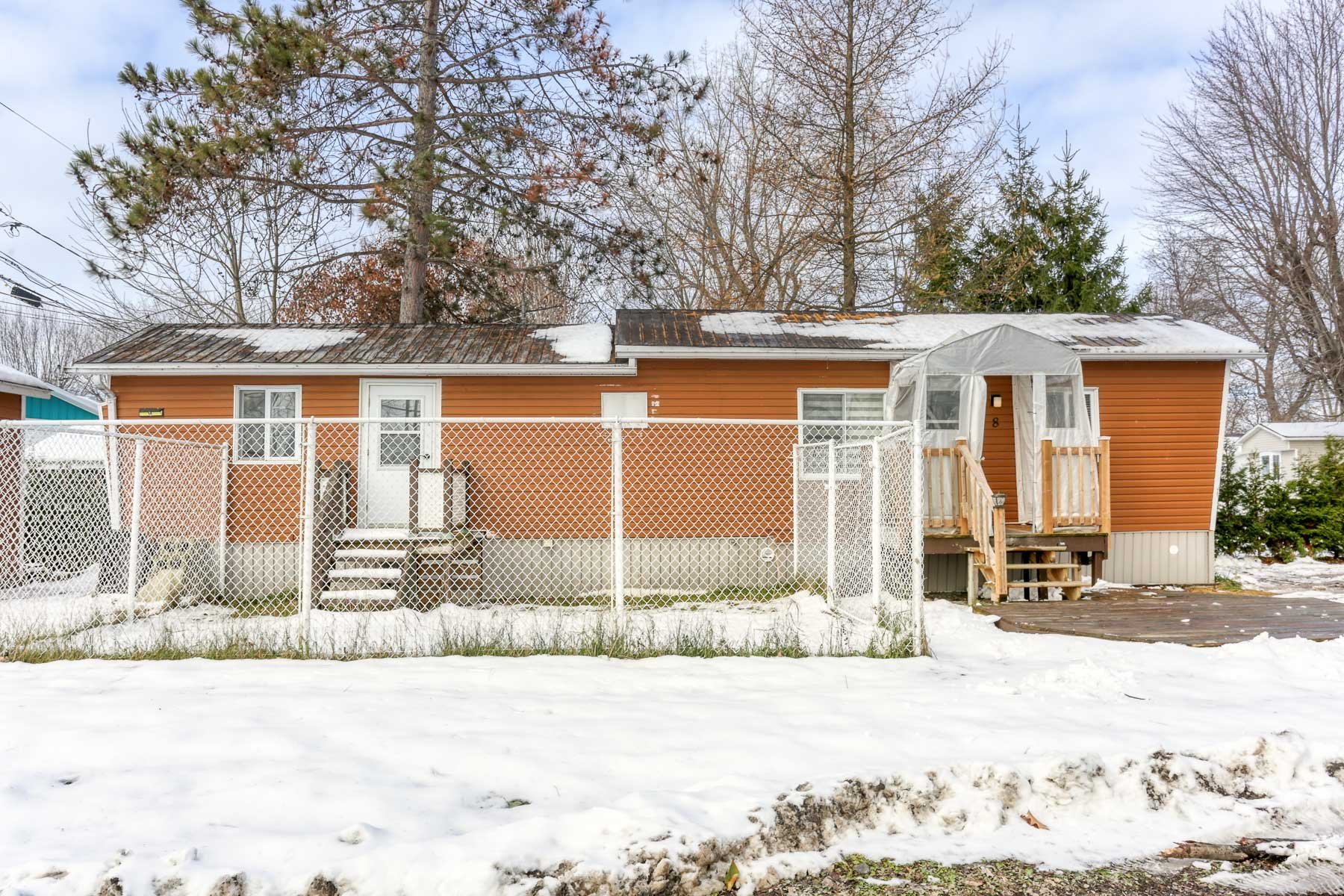 MLS: 15442427