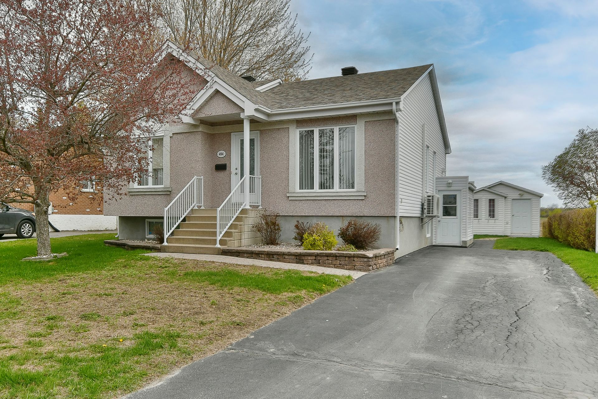 MLS: 28319508