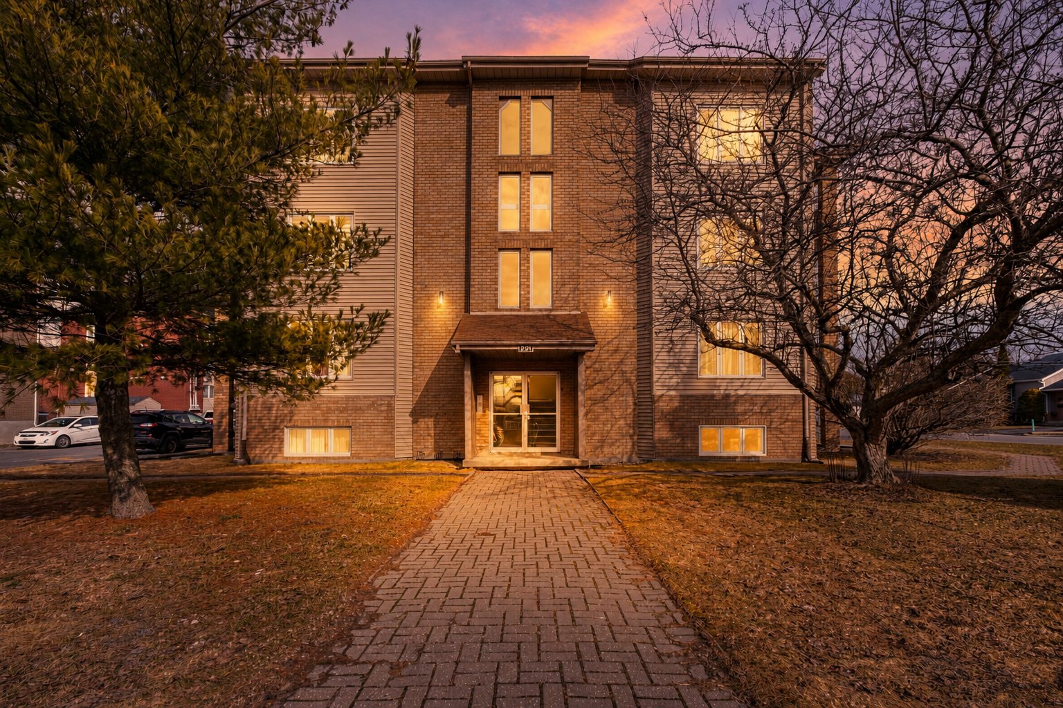 MLS: 16493826