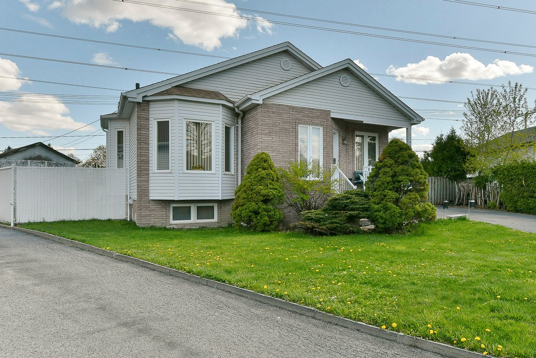 MLS: 28196298