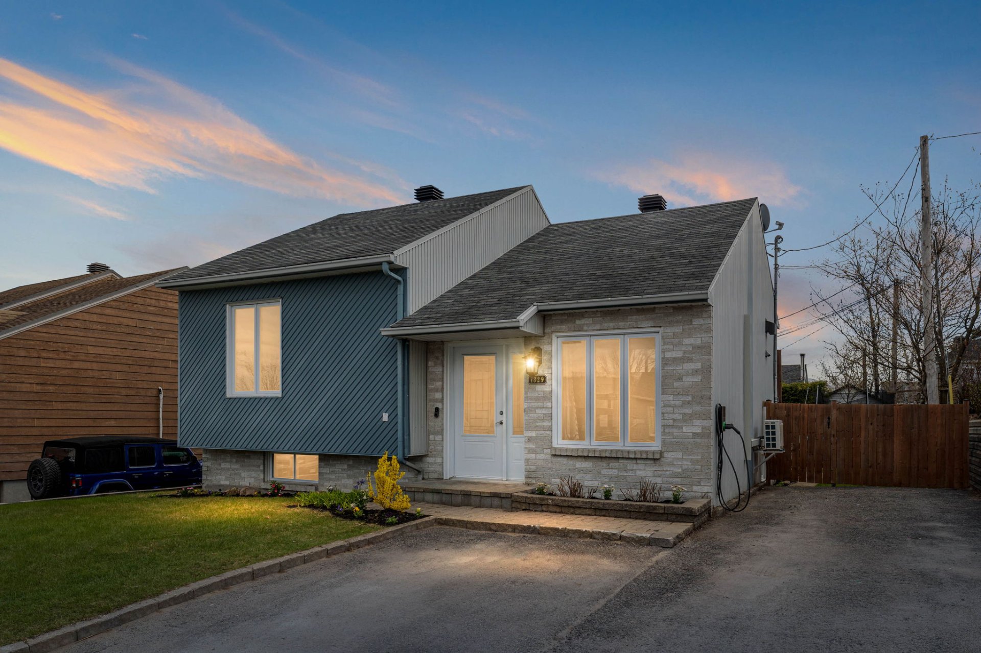 MLS: 26362474