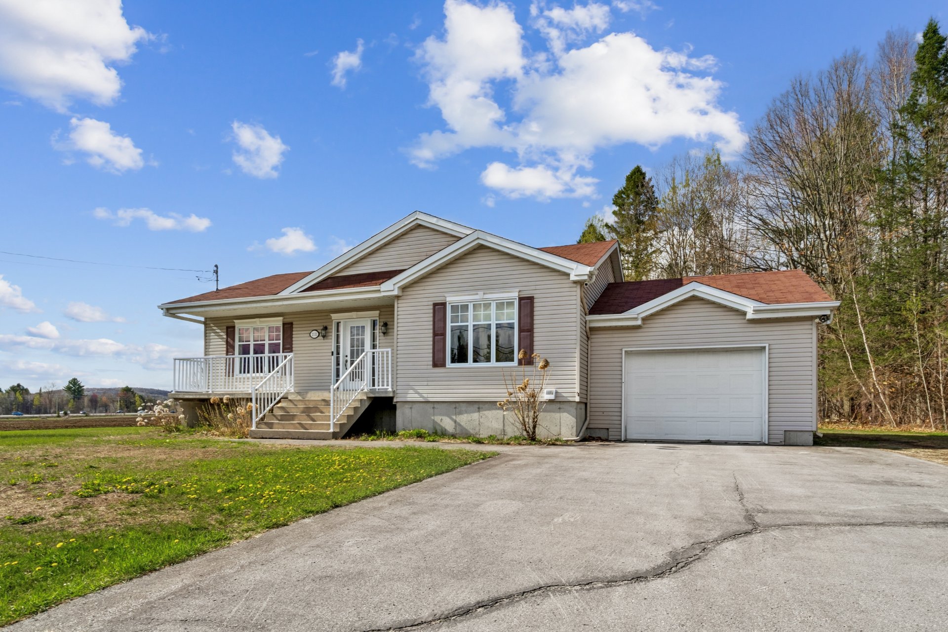 MLS: 14884676