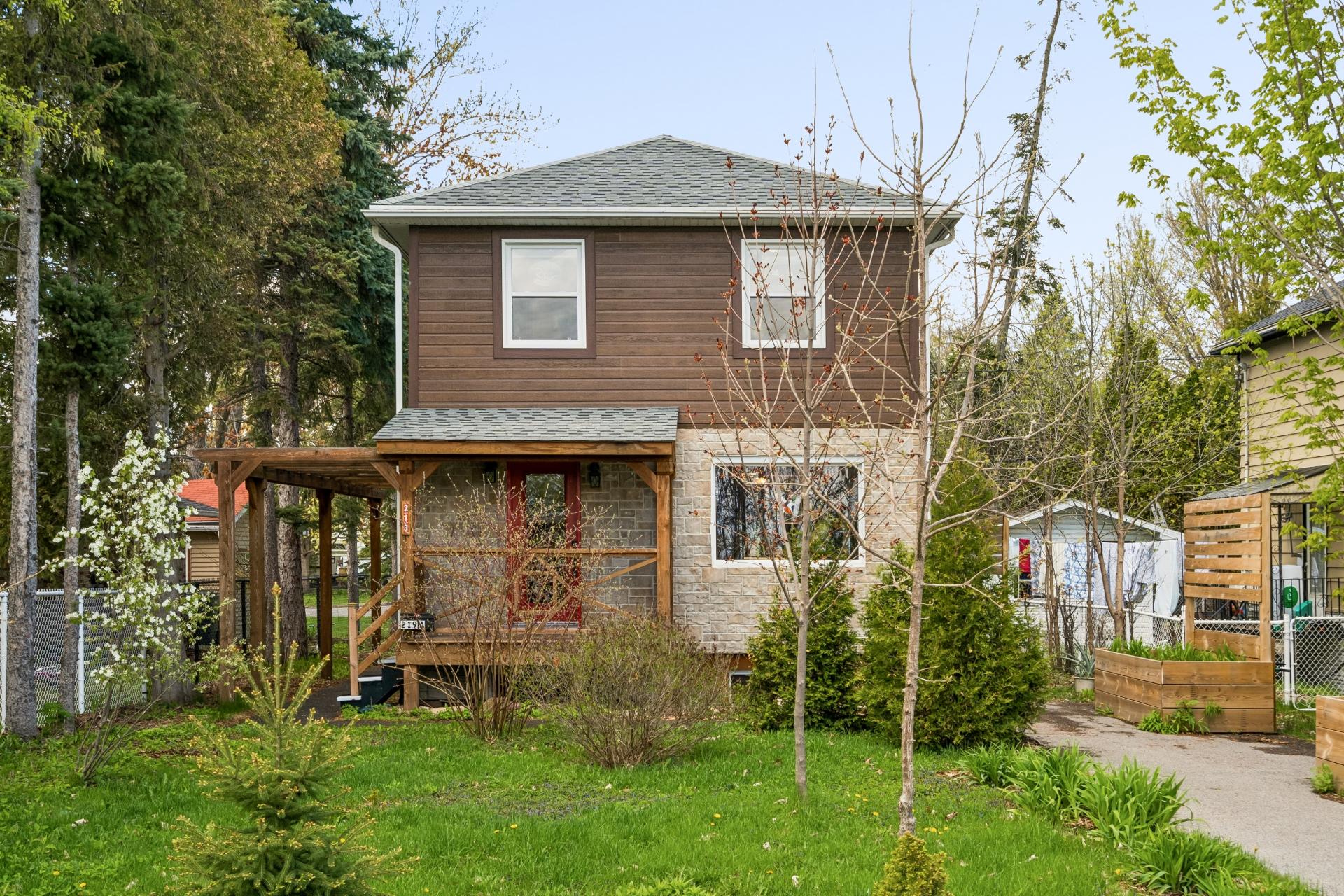 MLS: 25638741
