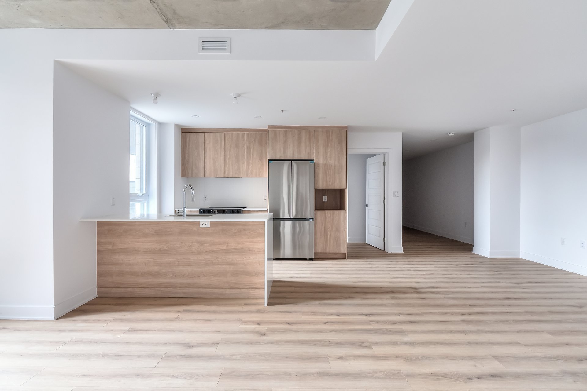 MLS: 20944106