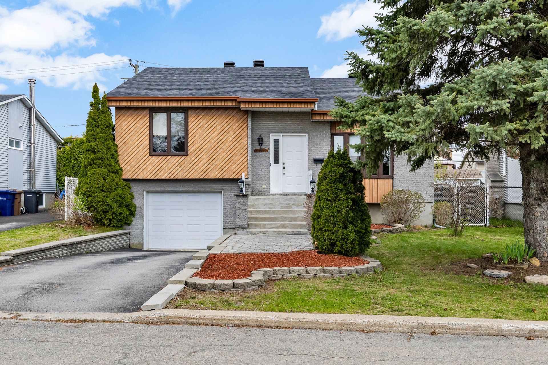MLS: 15790508