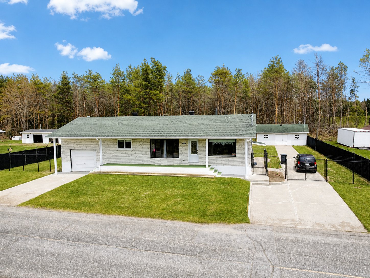 MLS: 14523952