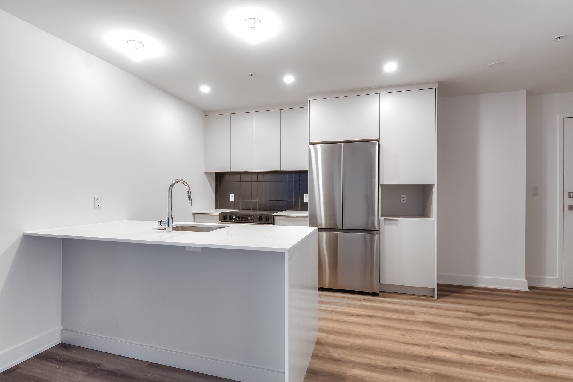 MLS: 25083681