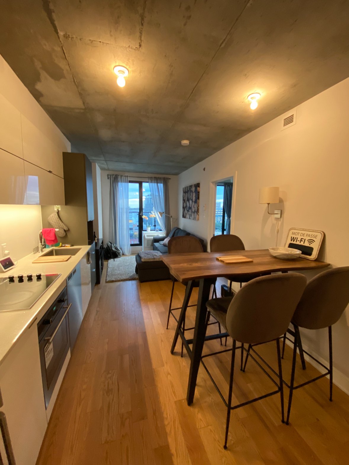 MLS: 28425640