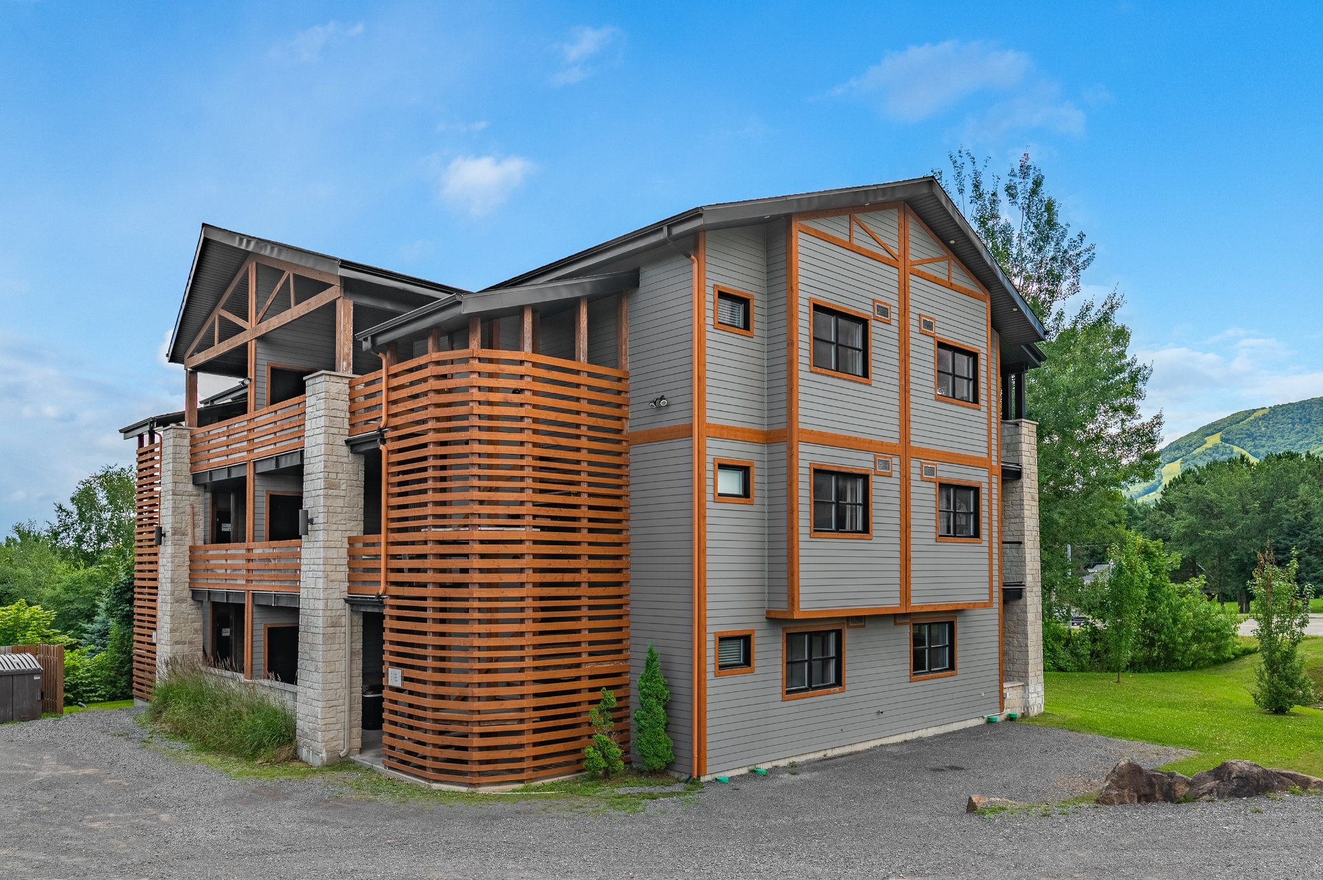 MLS: 11572509