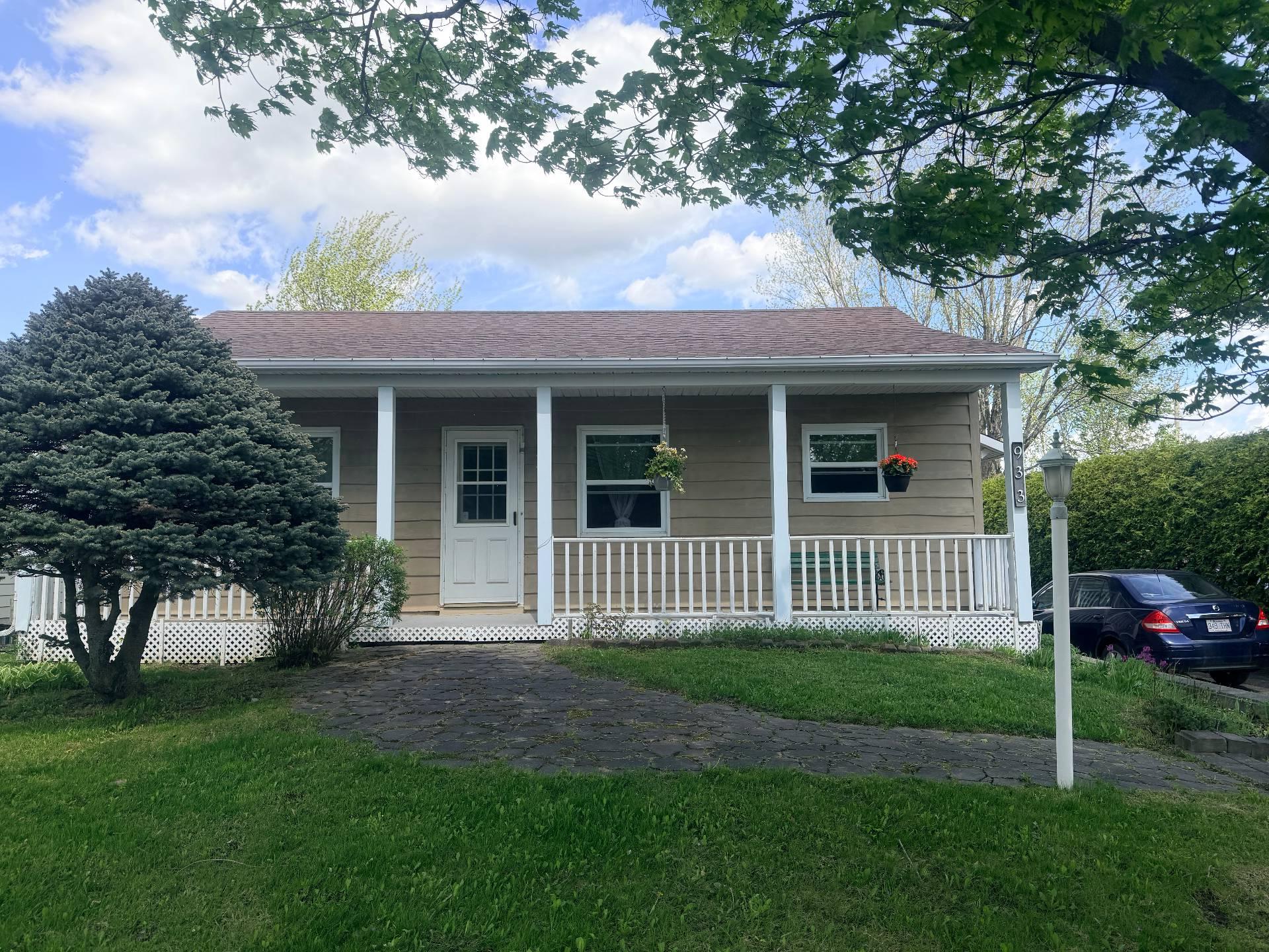 MLS: 15672221