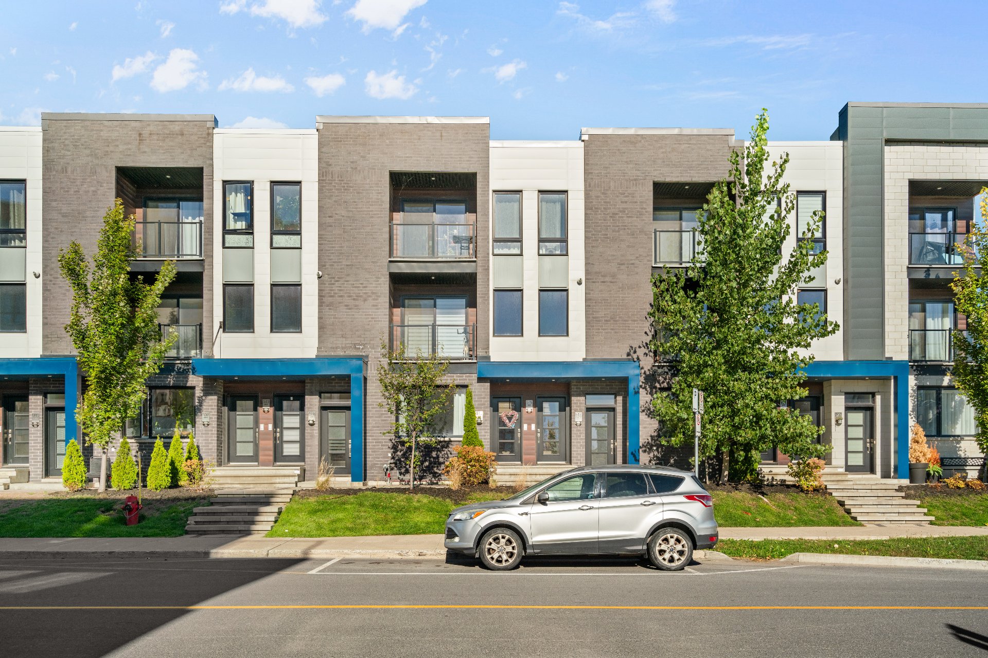 MLS: 25398756