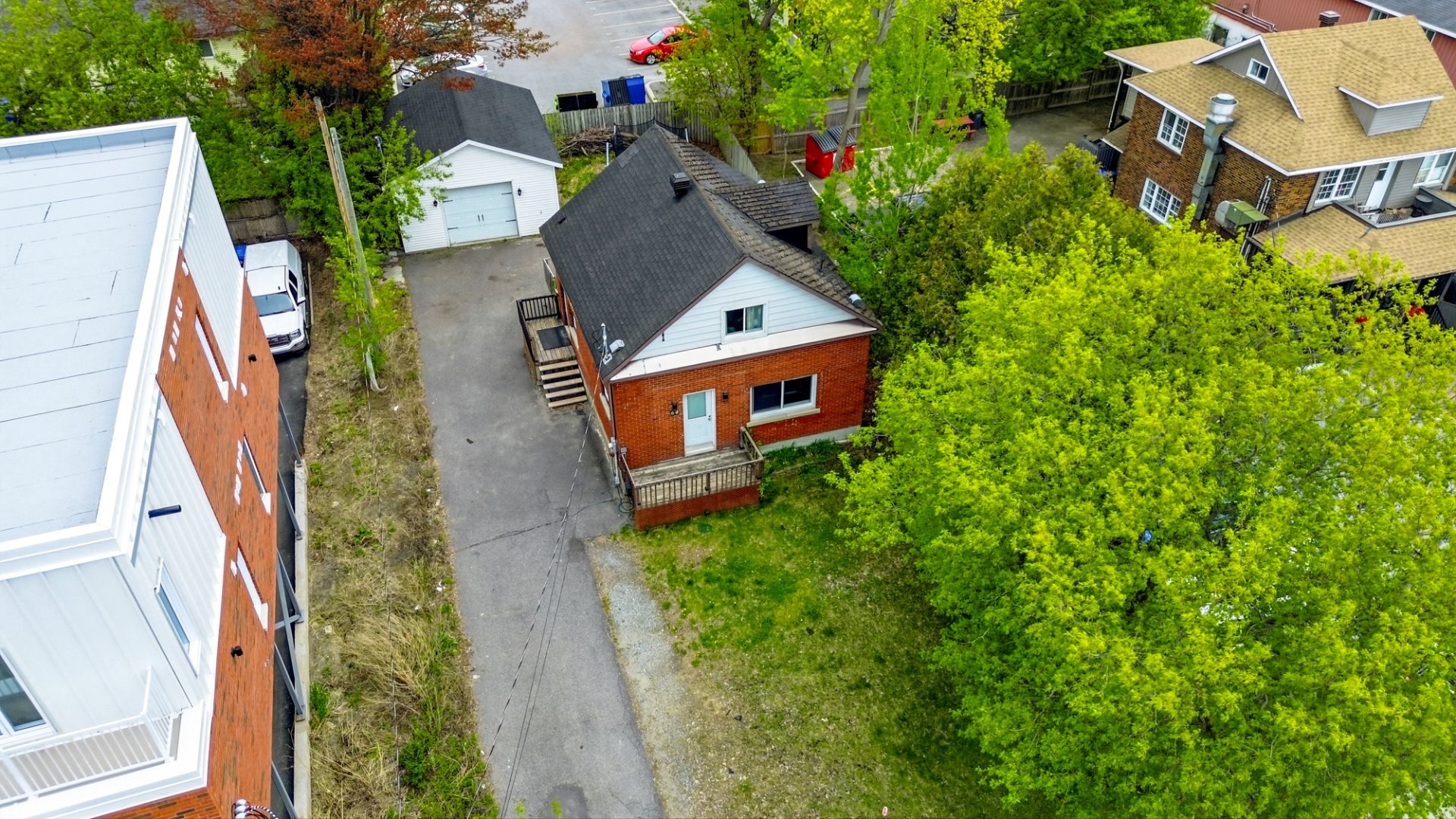 MLS: 27393682