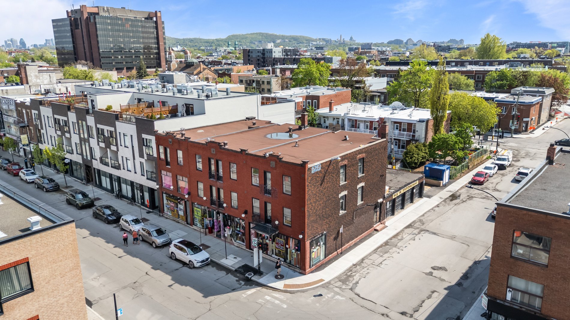 MLS: 21521355