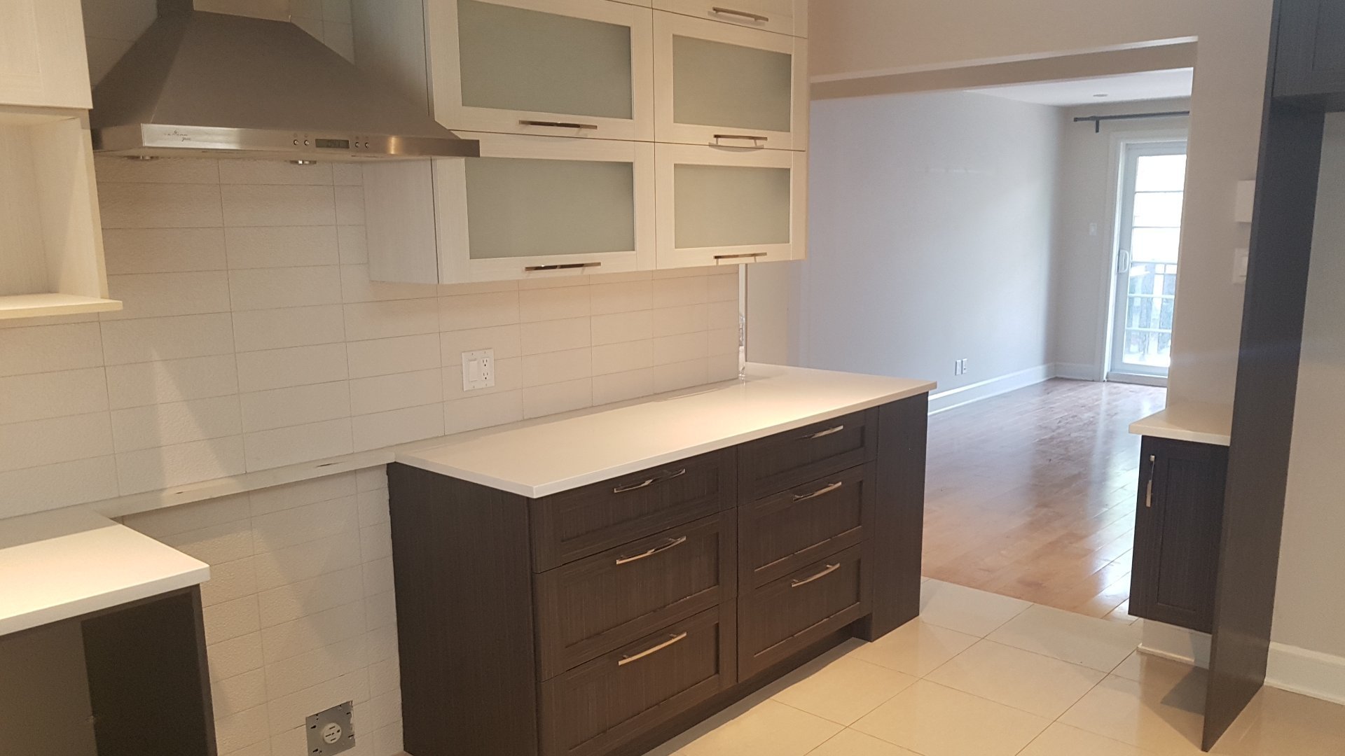 MLS: 27824929