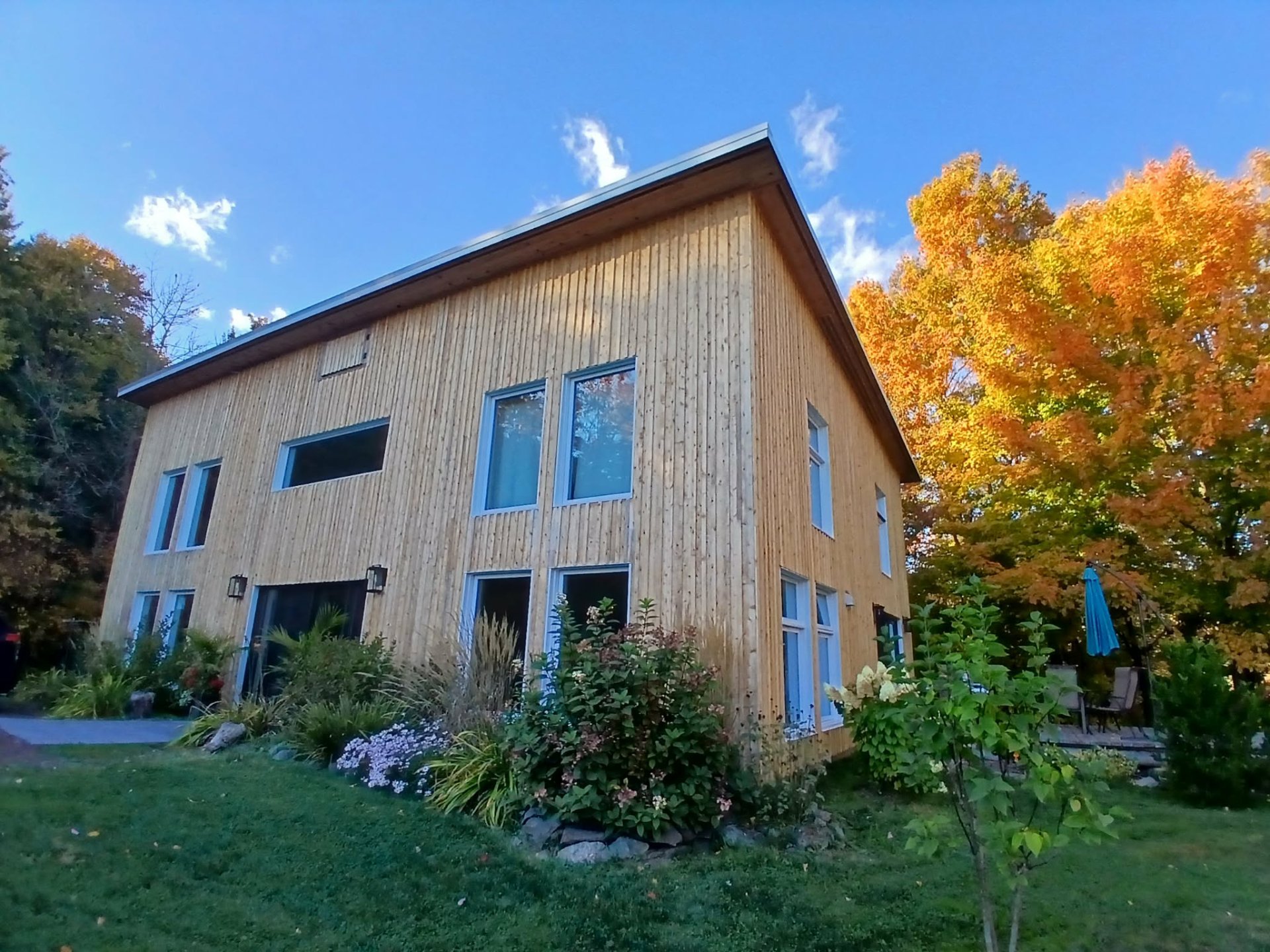 MLS: 19126571