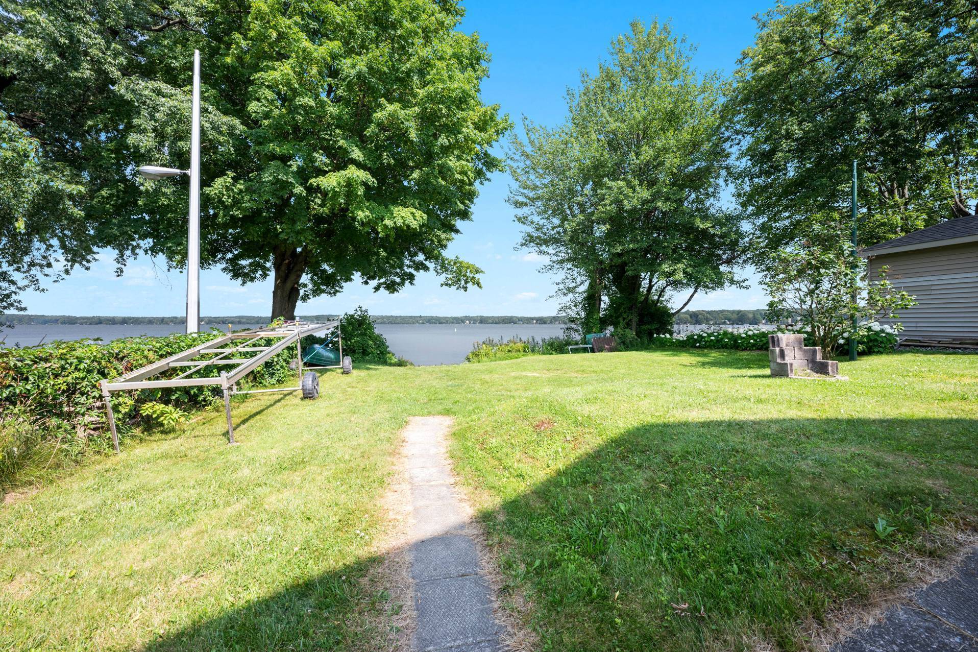 MLS: 18054291