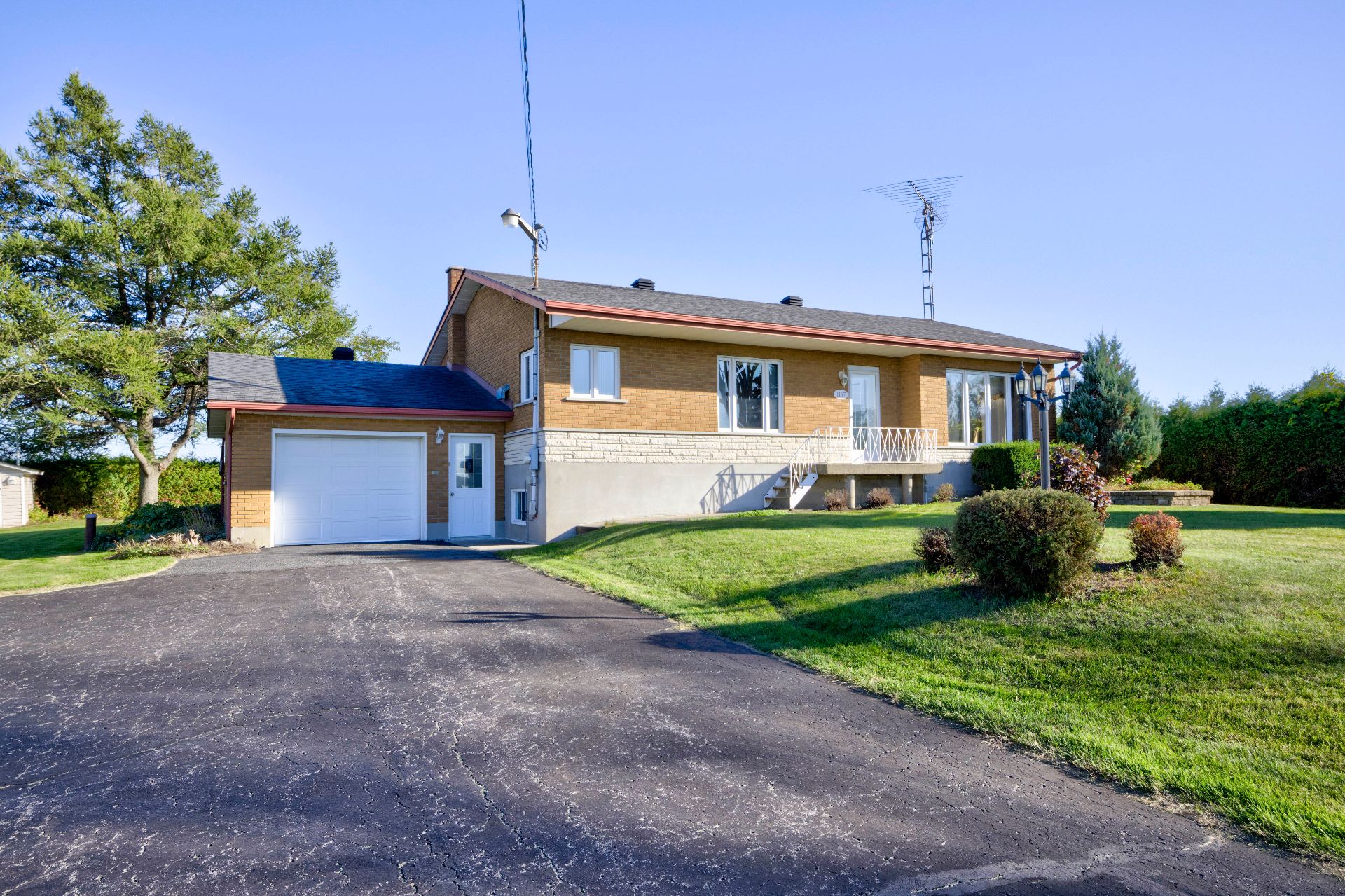 MLS: 14208284