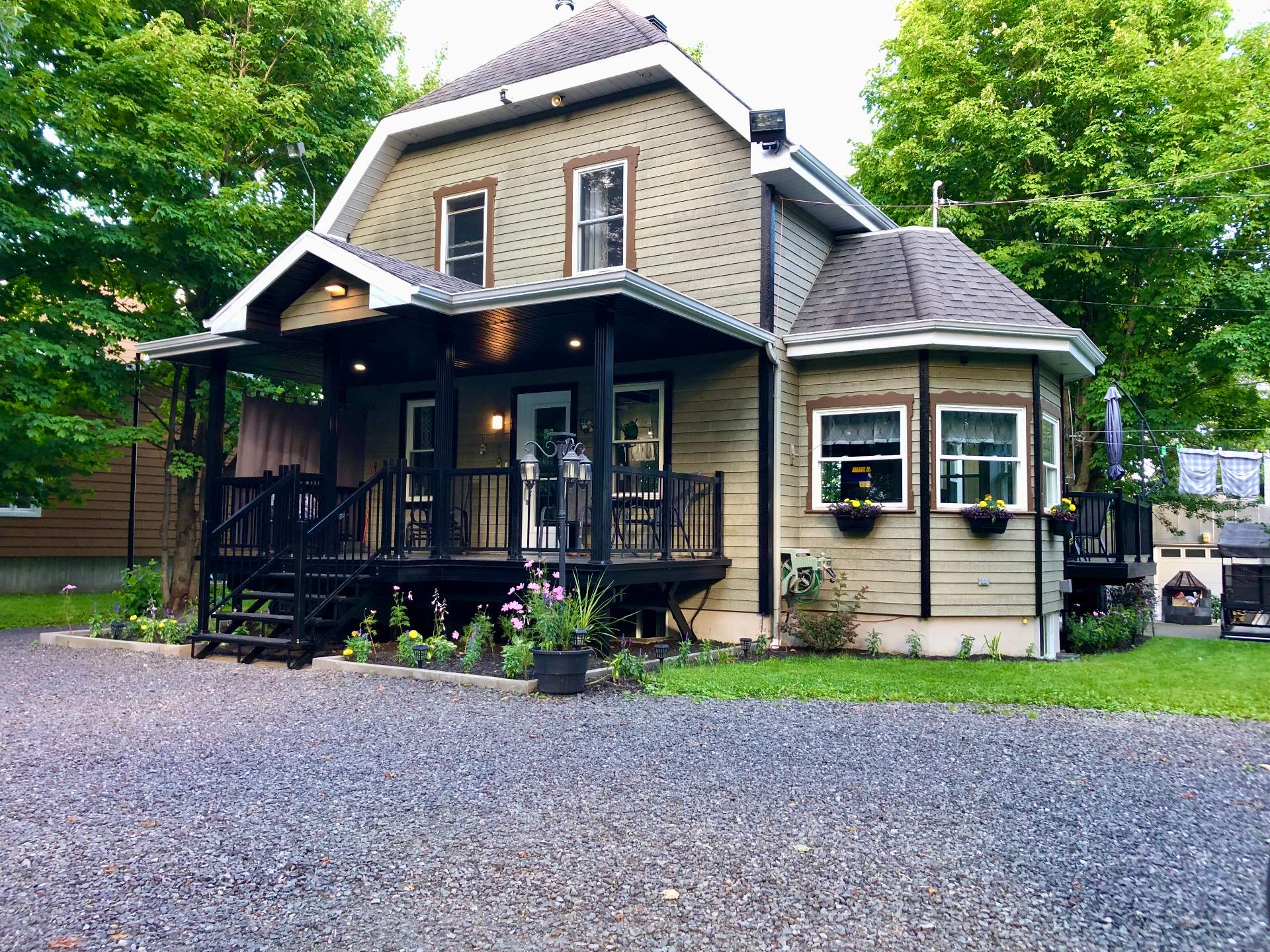 MLS: 28078752