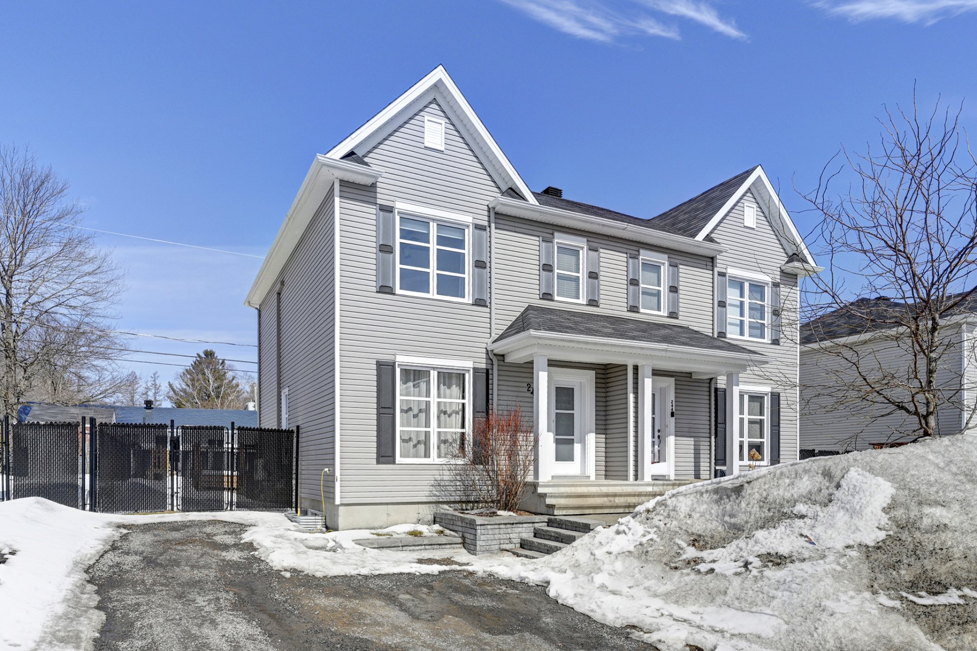 MLS: 19165436