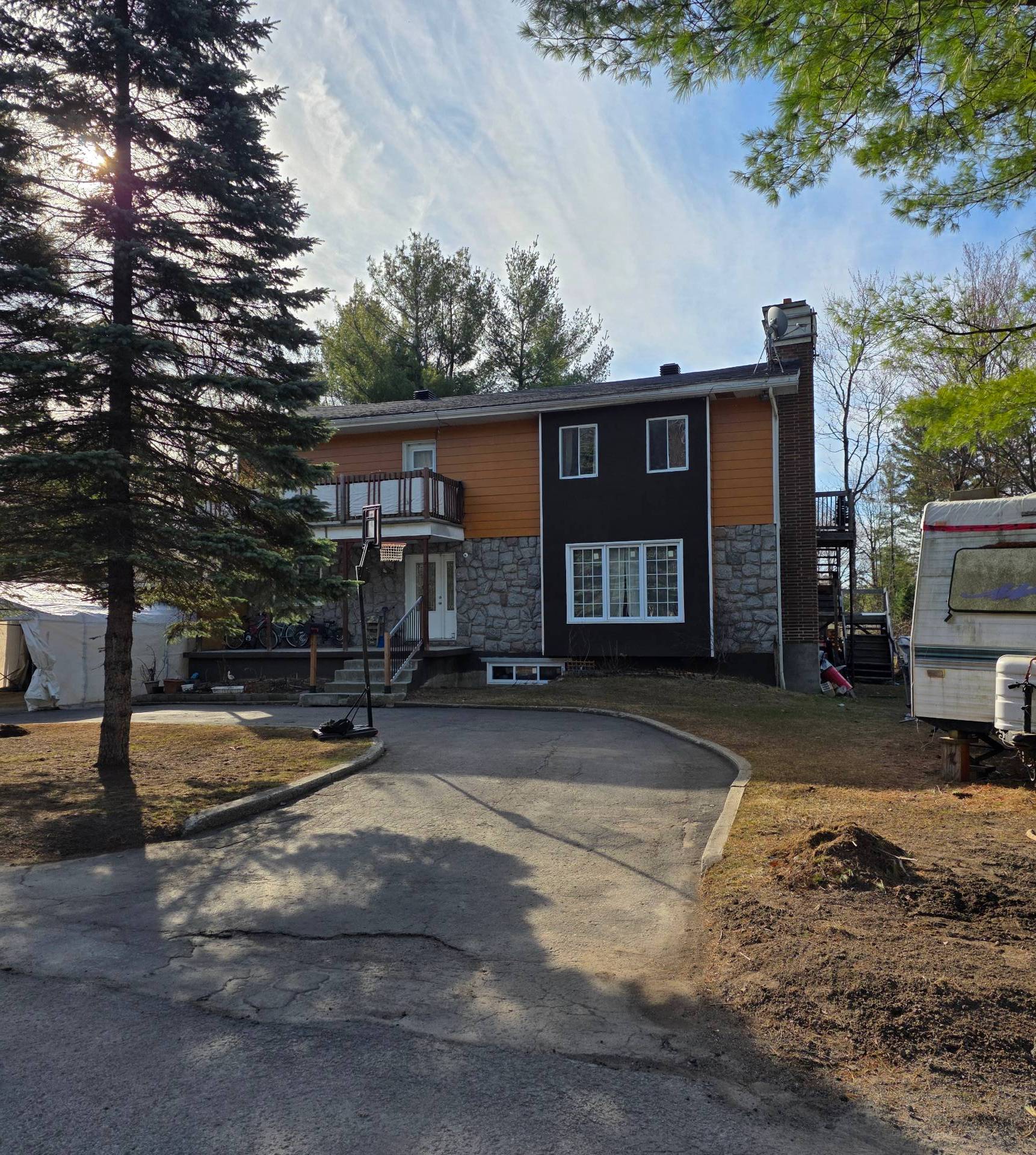 MLS: 15674094