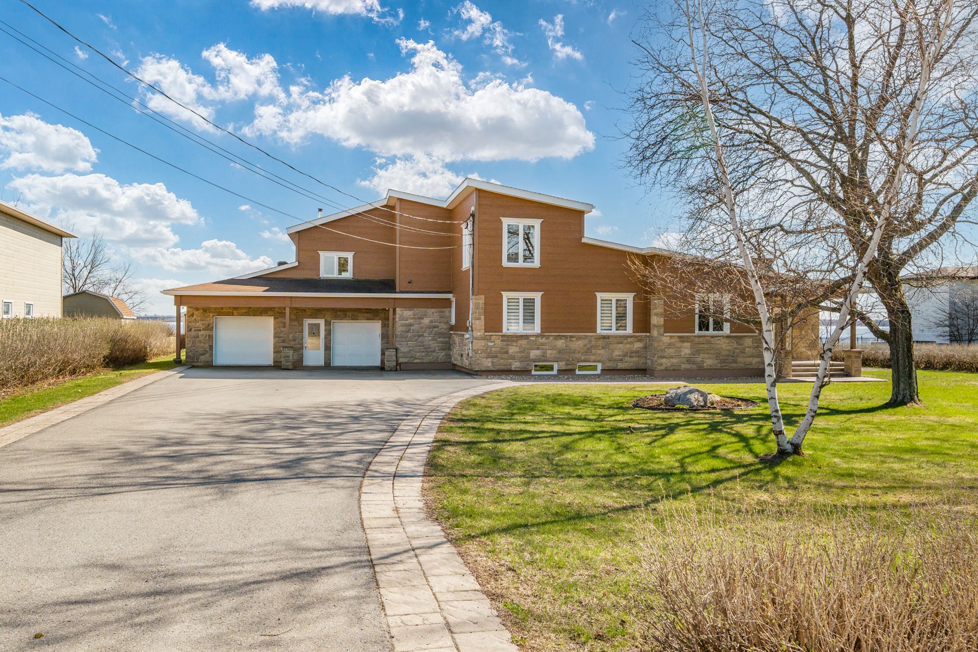 MLS: 11902757