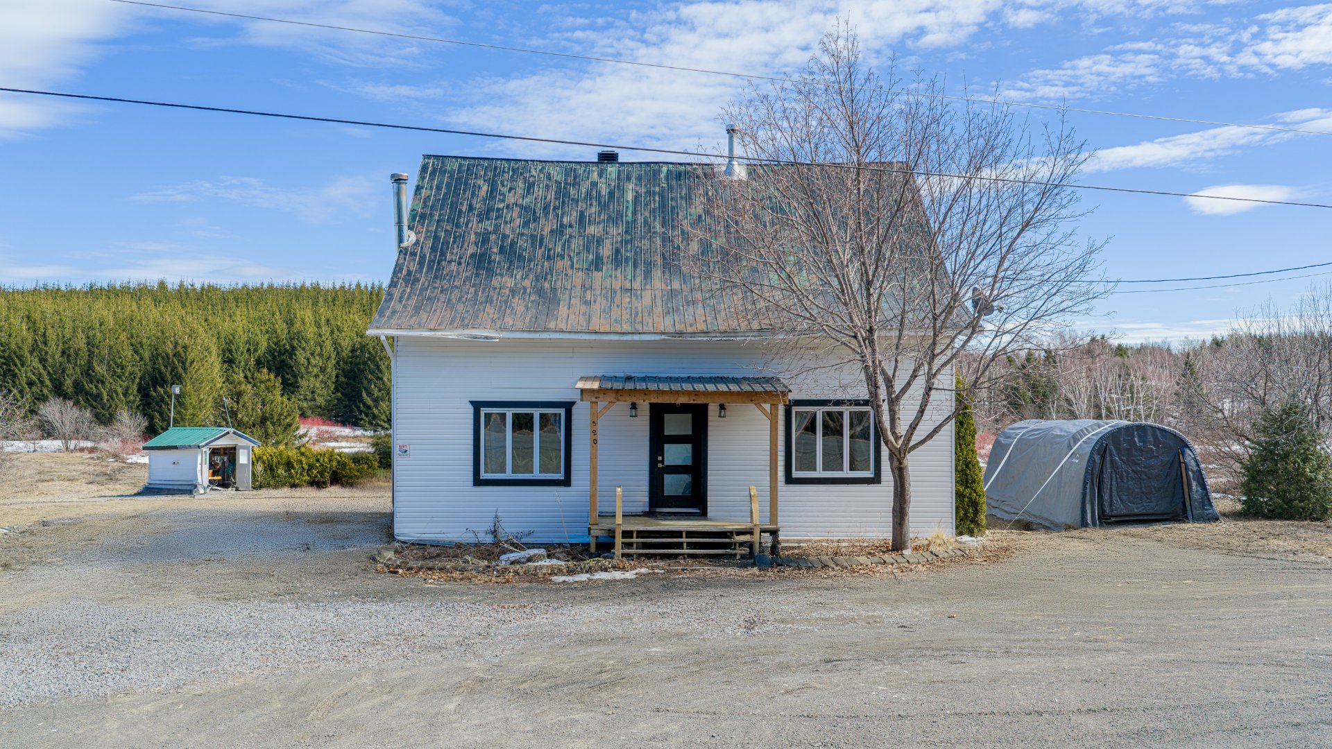 MLS: 24763093