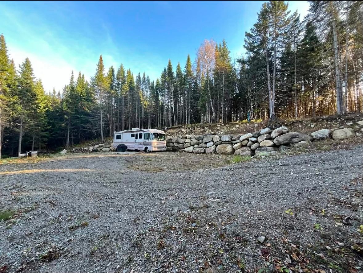 MLS: 25309222